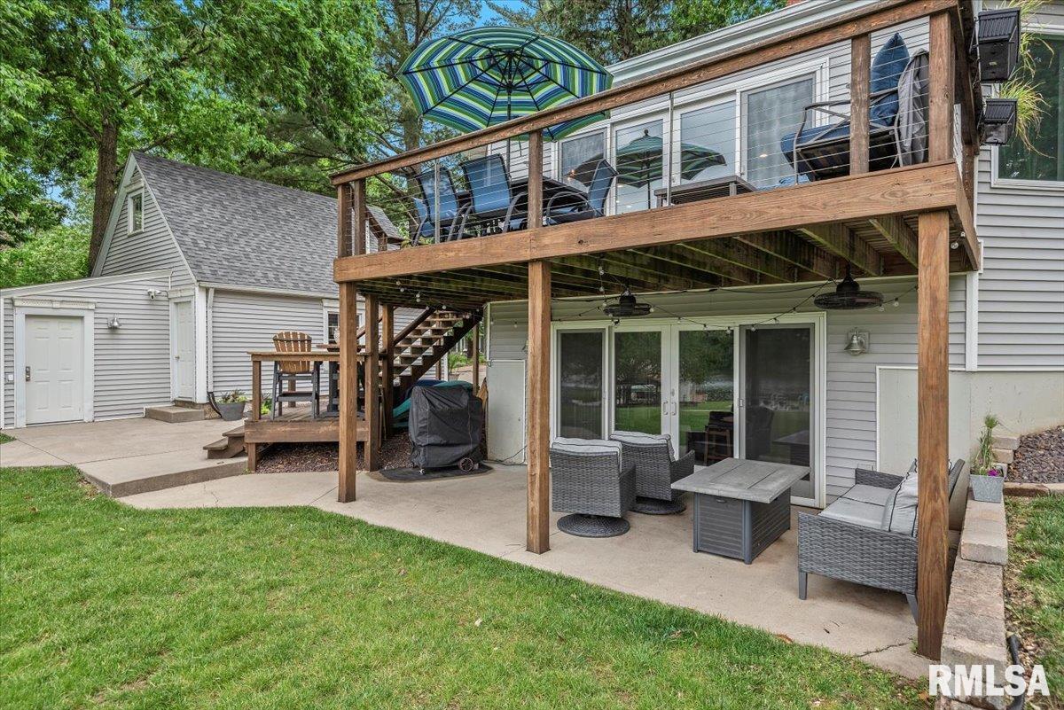 20 East Hazel Dell Lane
