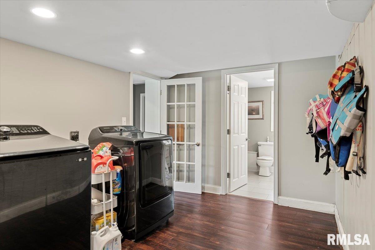 20 East Hazel Dell Lane