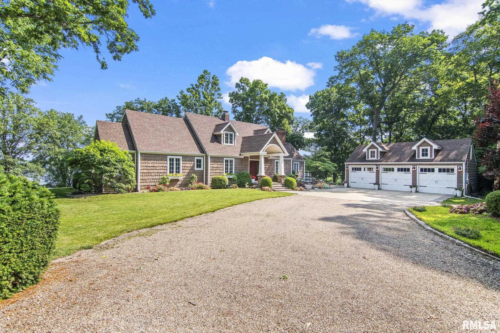 17 OAK Lane