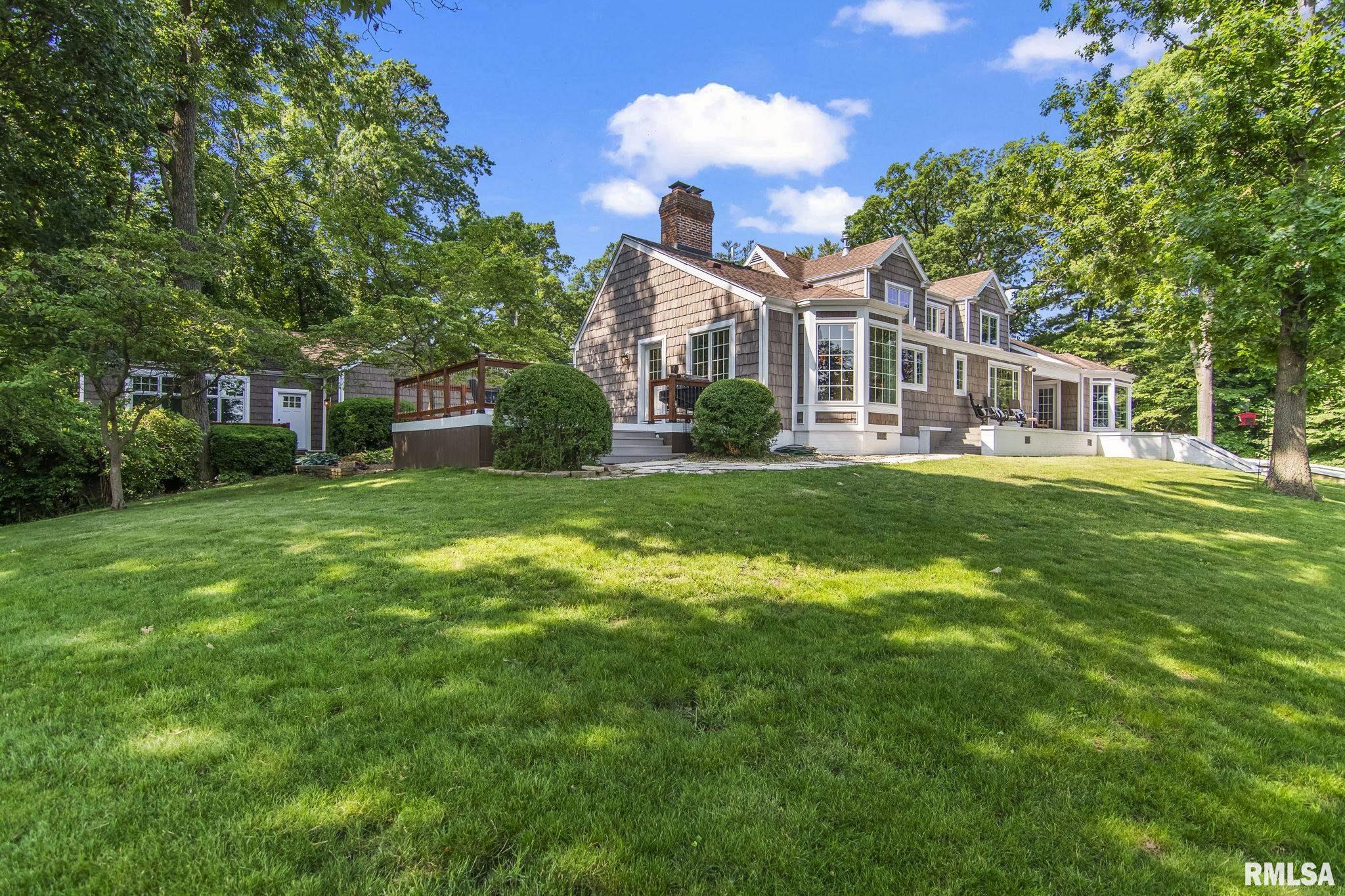 17 OAK Lane