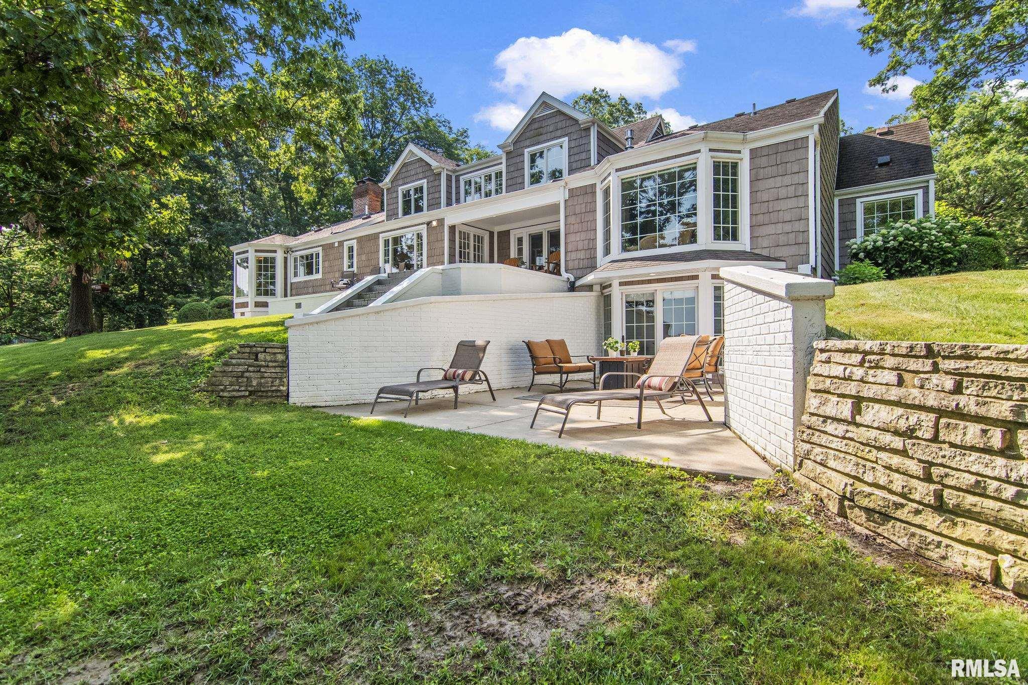 17 OAK Lane