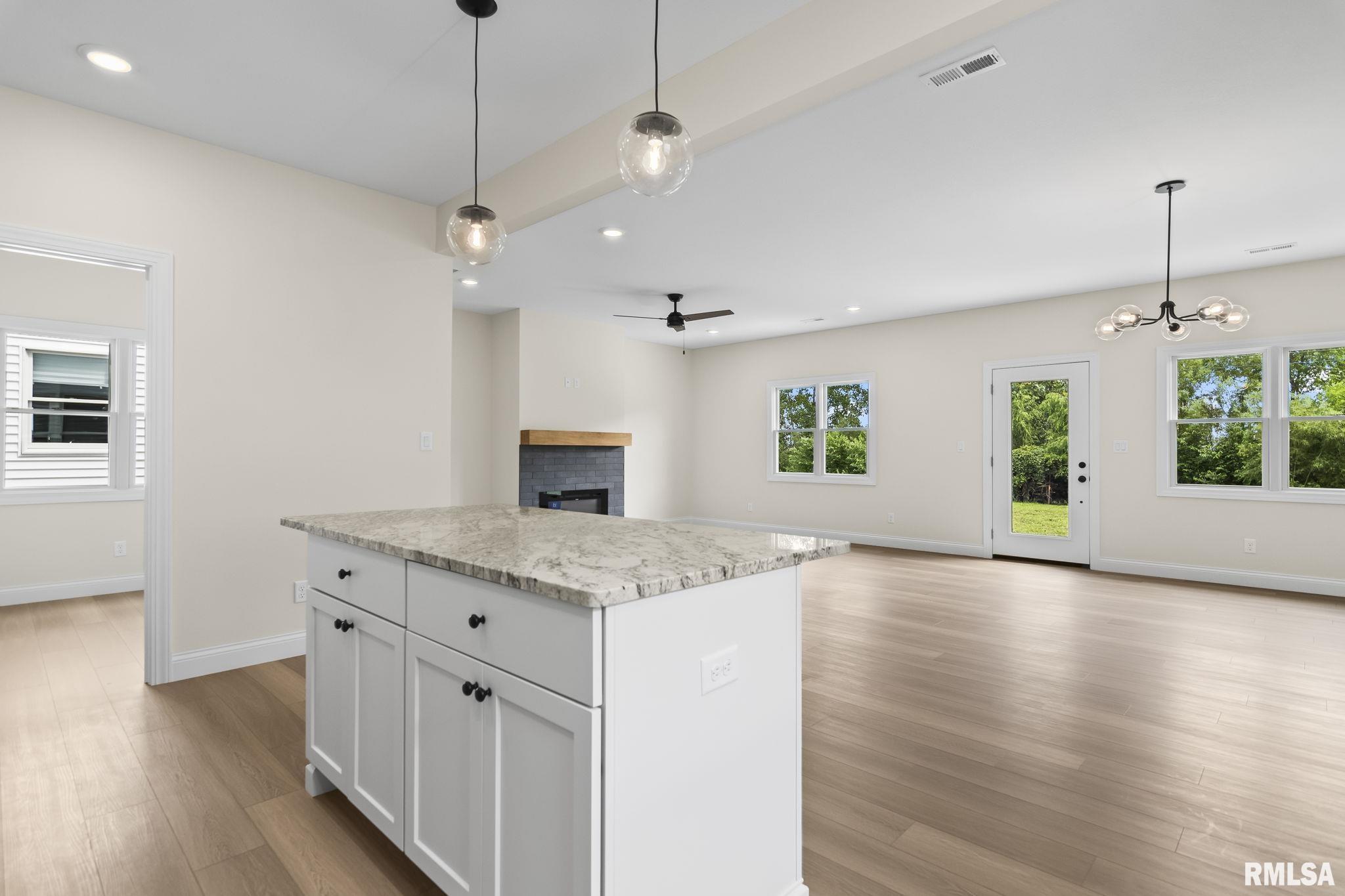 4232 WESTGATE Drive