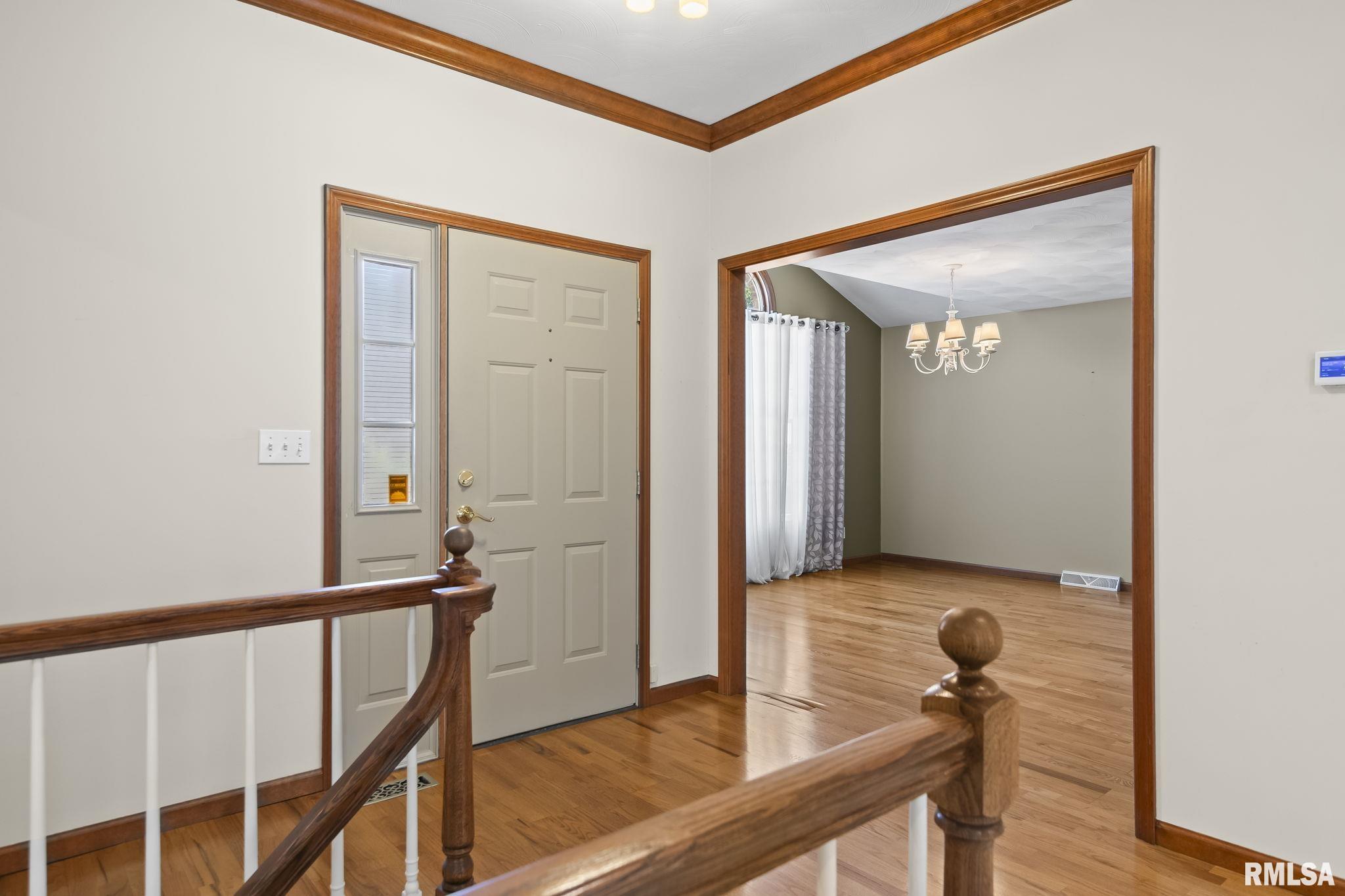 2526 CHAPEL HILL Drive