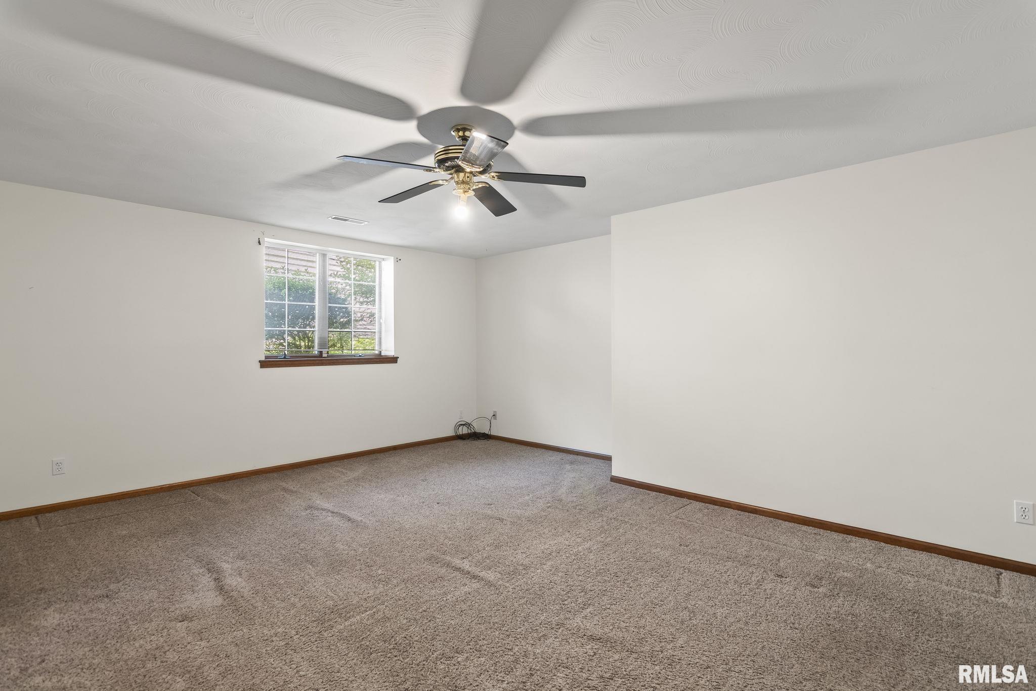 2526 CHAPEL HILL Drive