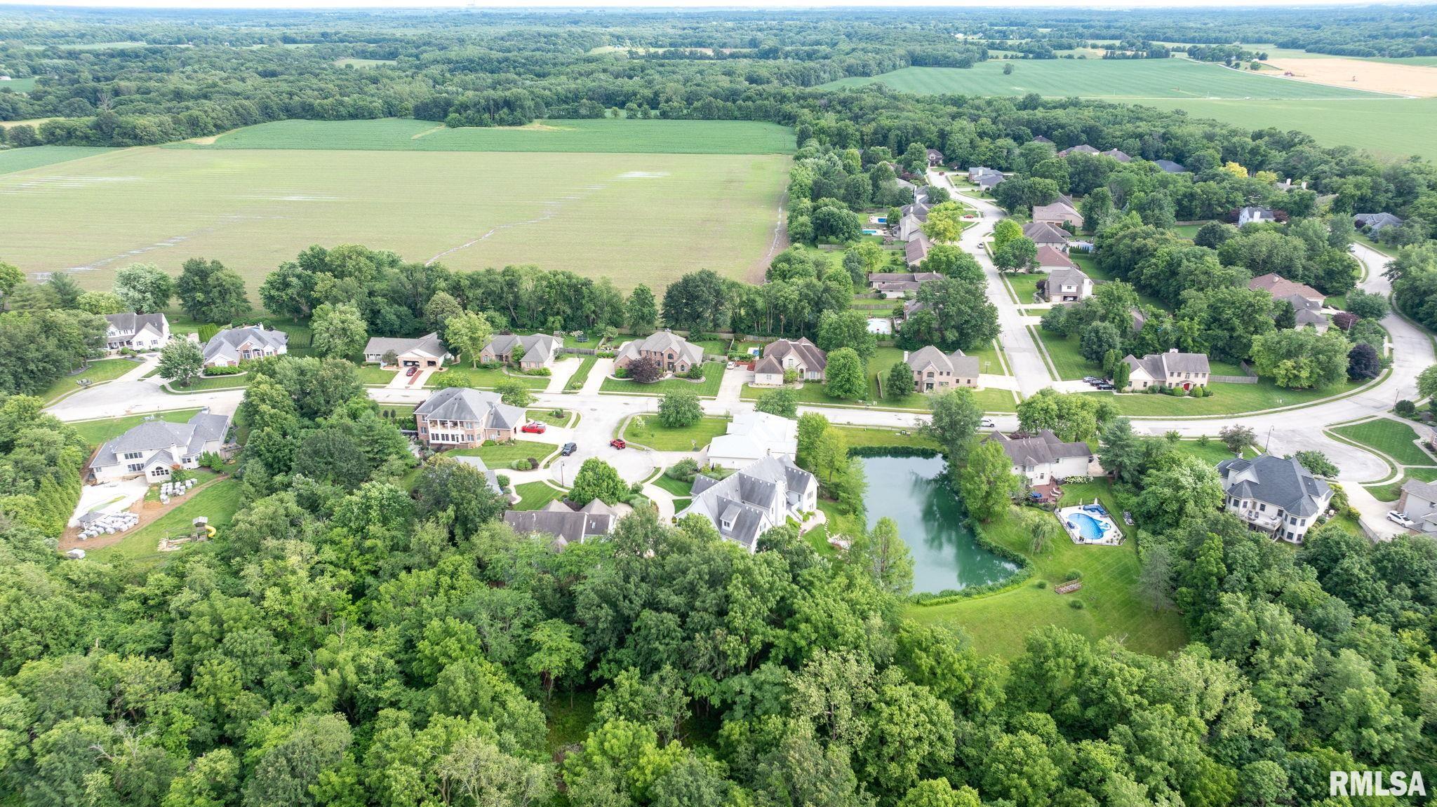 4 FOX Point