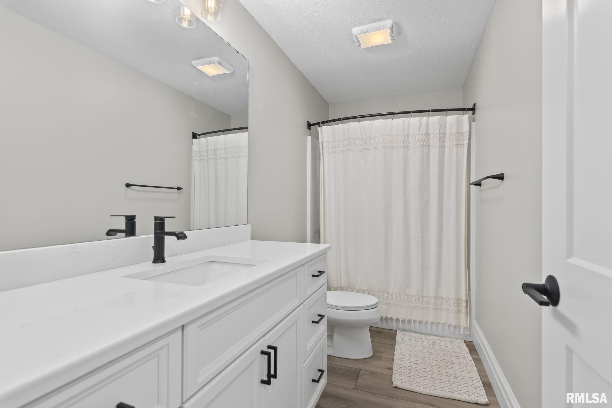 3613 PEACH TREE Drive