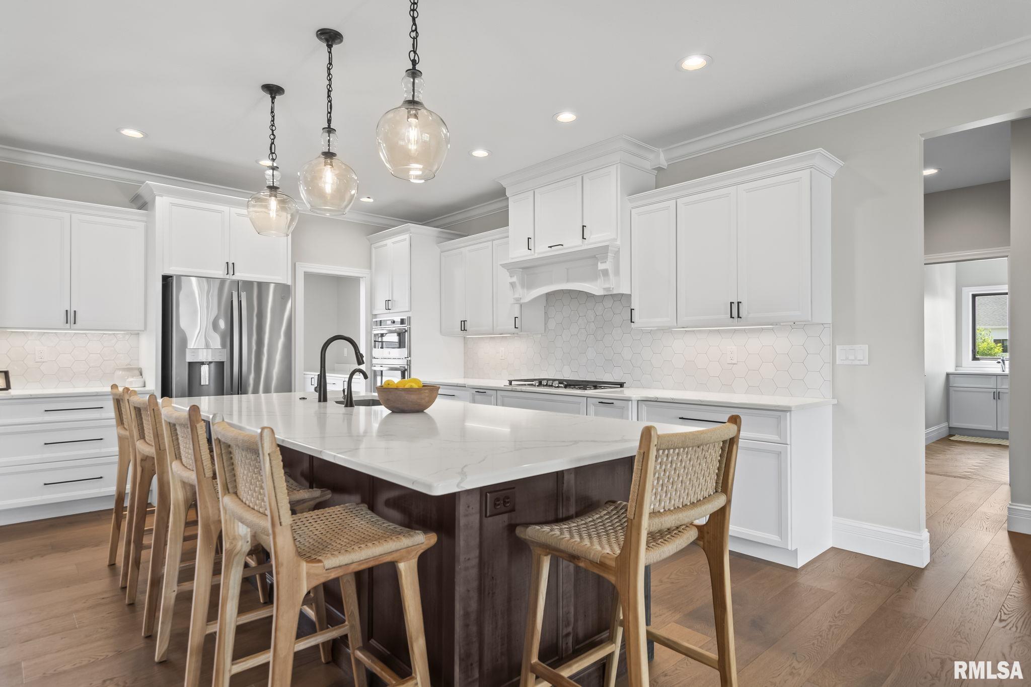3613 PEACH TREE Drive