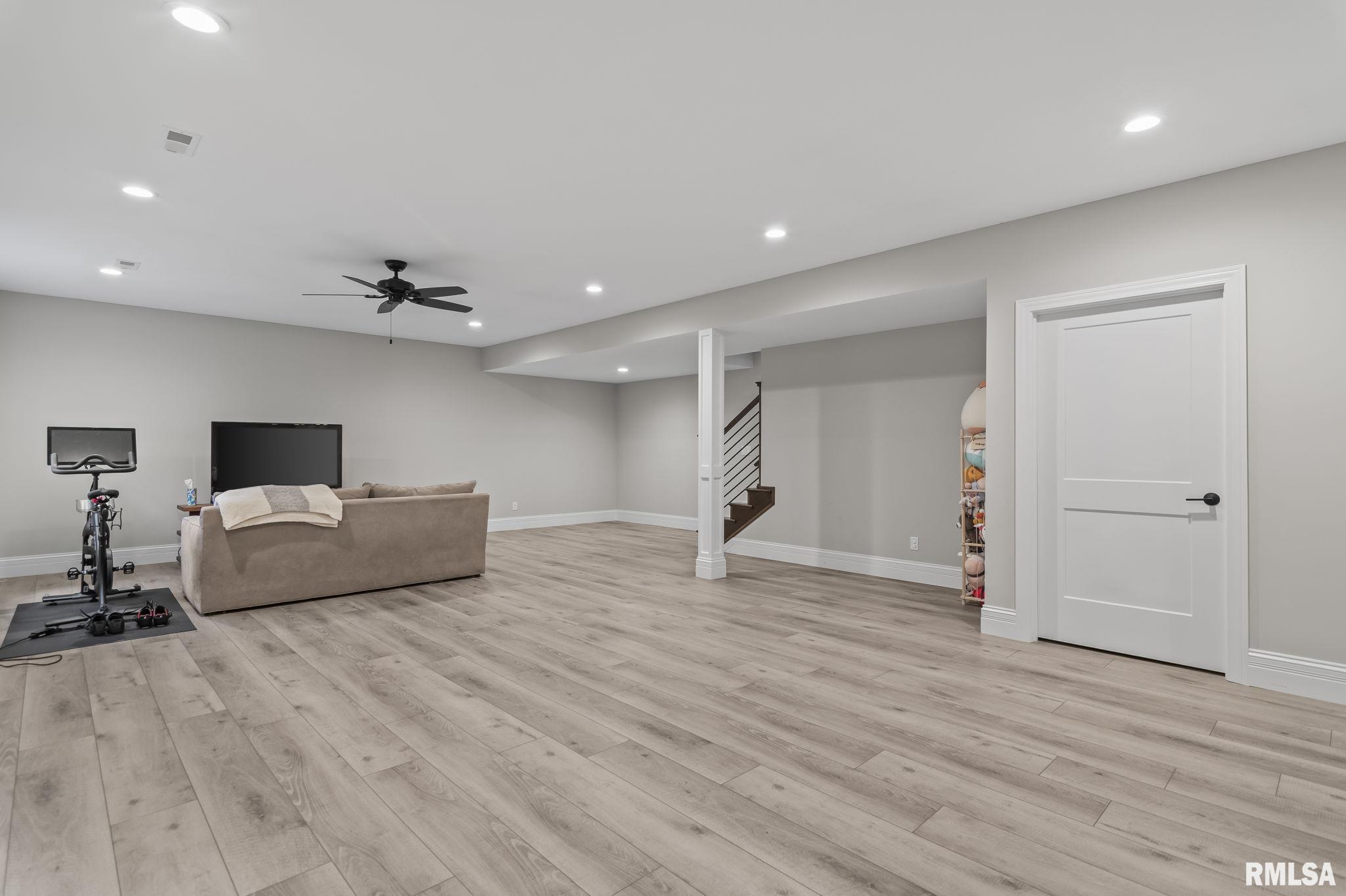 3613 PEACH TREE Drive