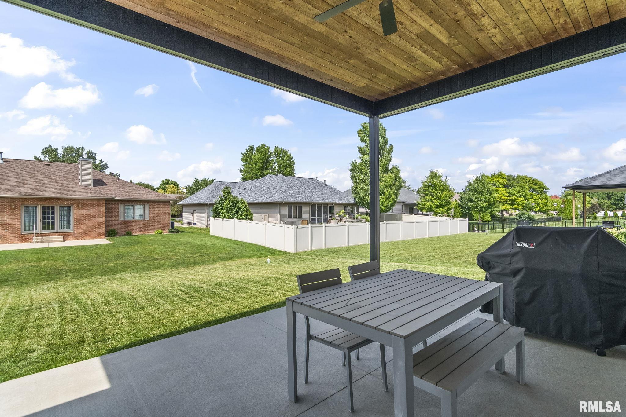 3613 PEACH TREE Drive
