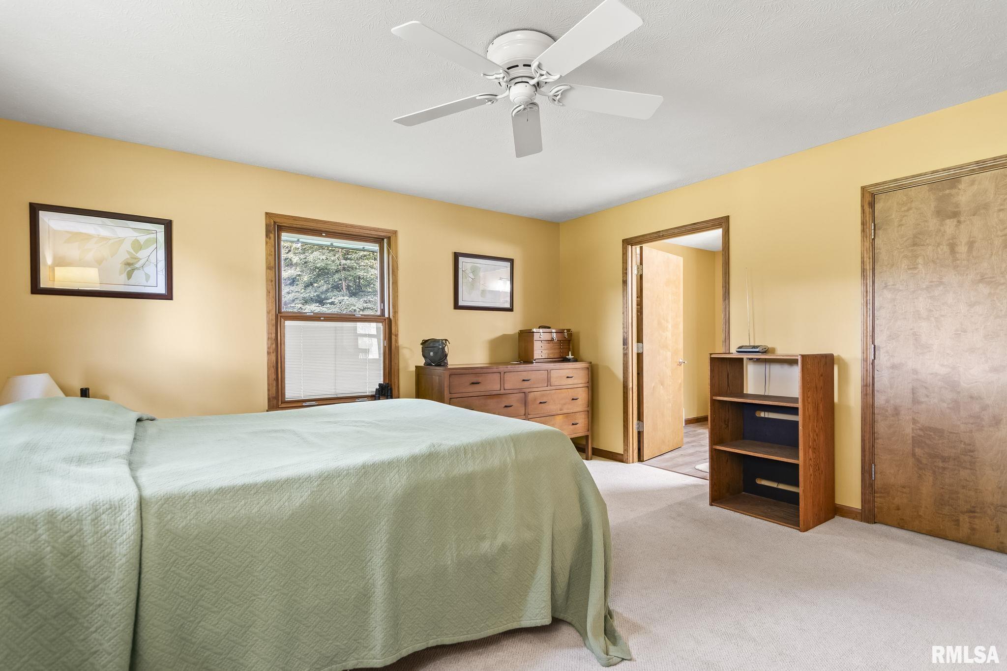 510 W ELM Street