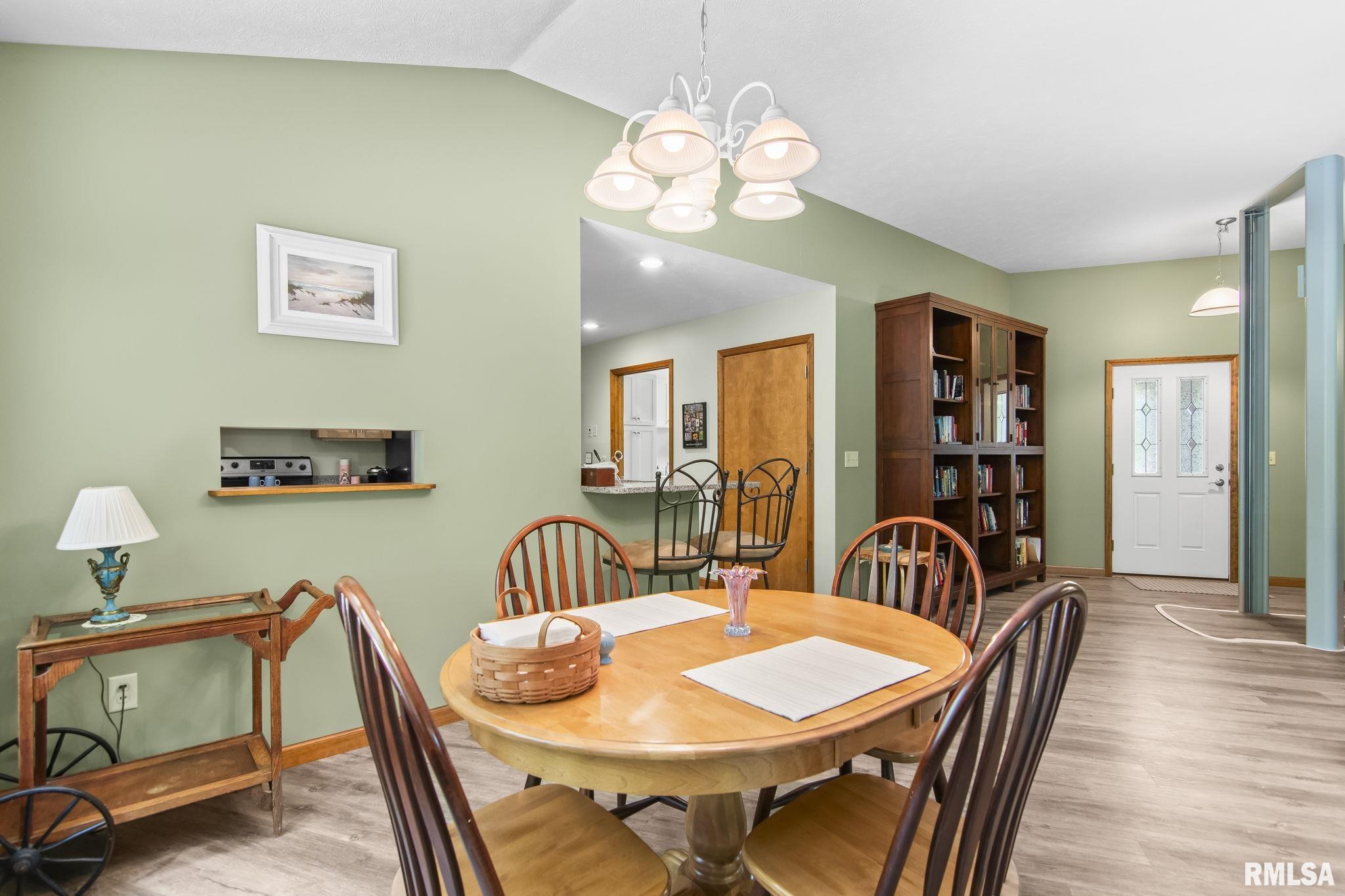 510 W ELM Street