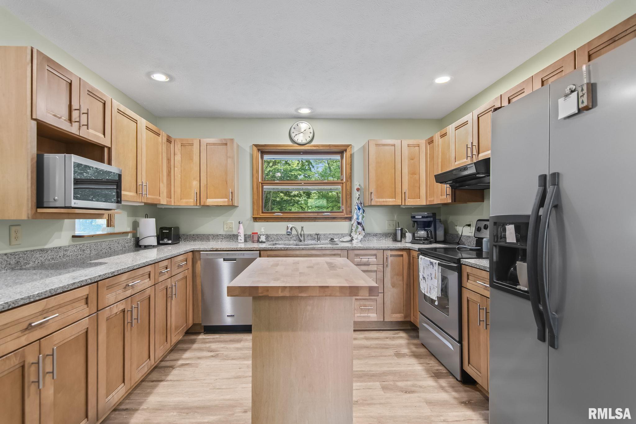 510 W ELM Street