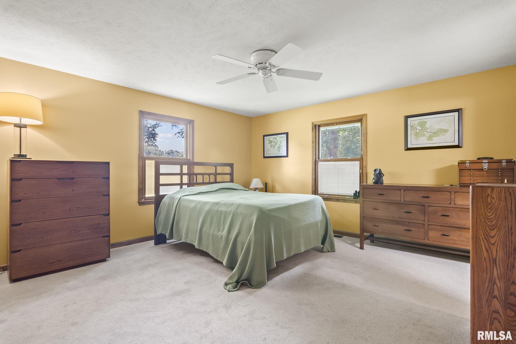 510 W ELM Street