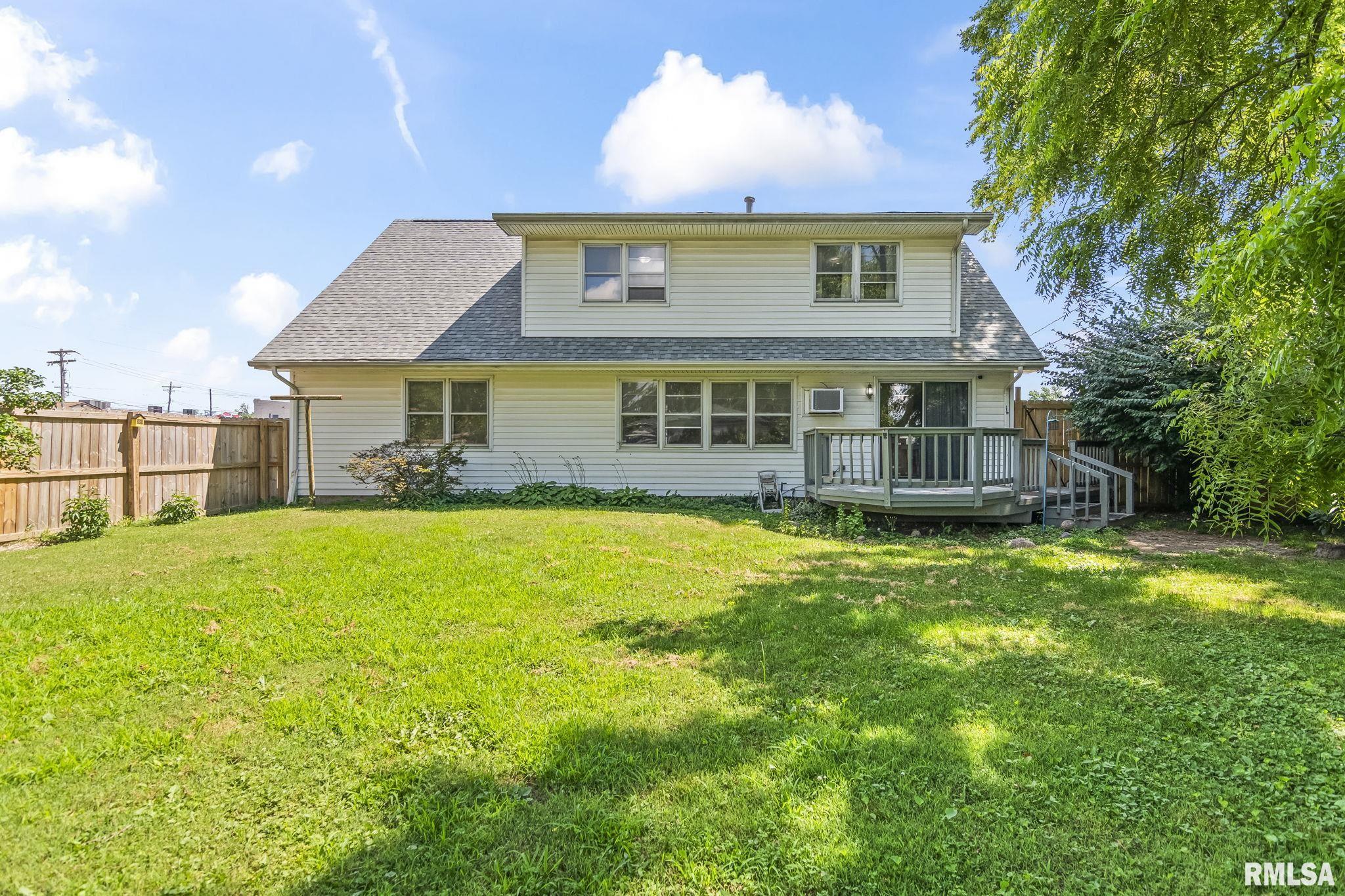 113 W WALNUT Street
