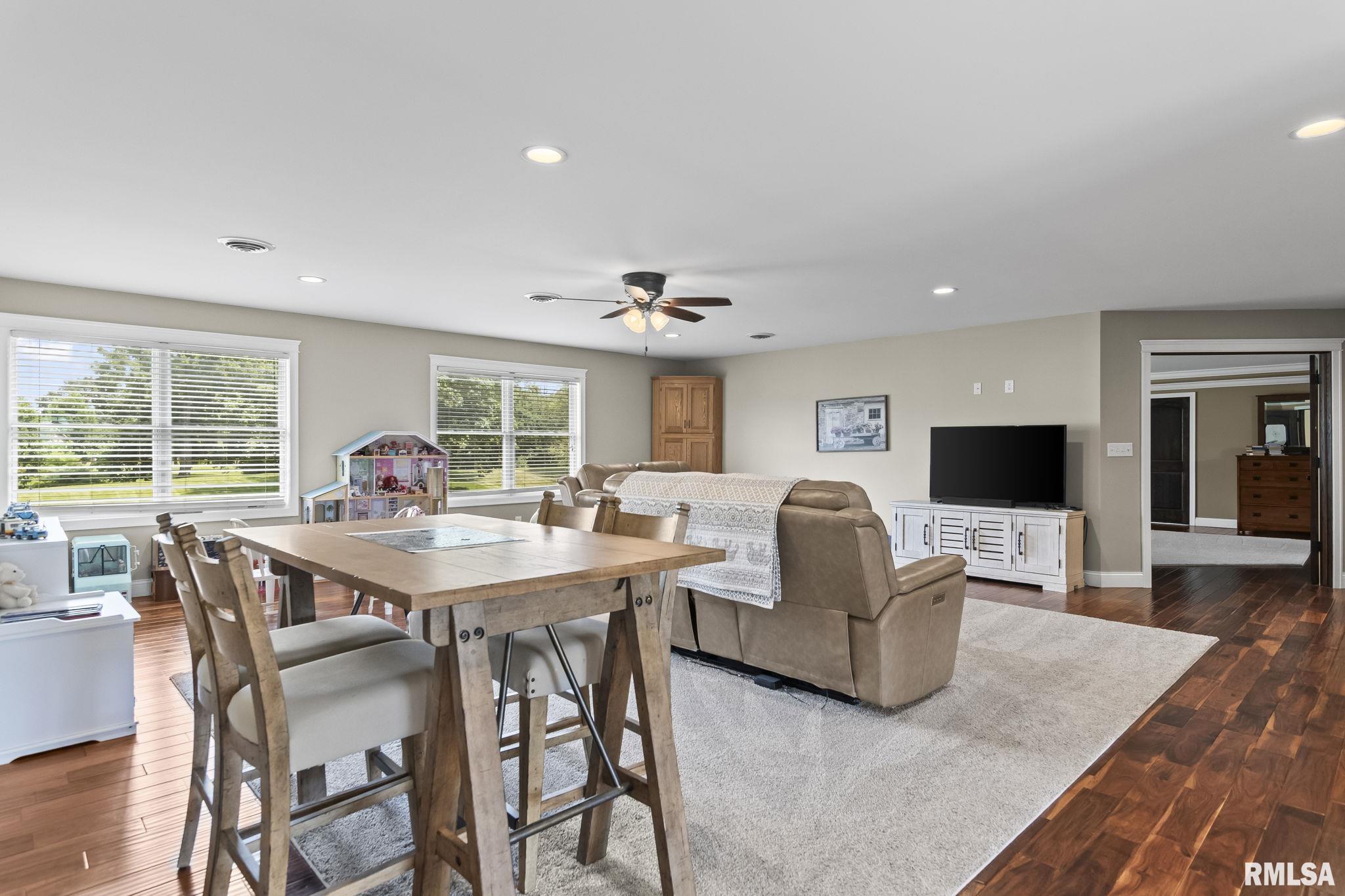 6644 REAGAN Drive
