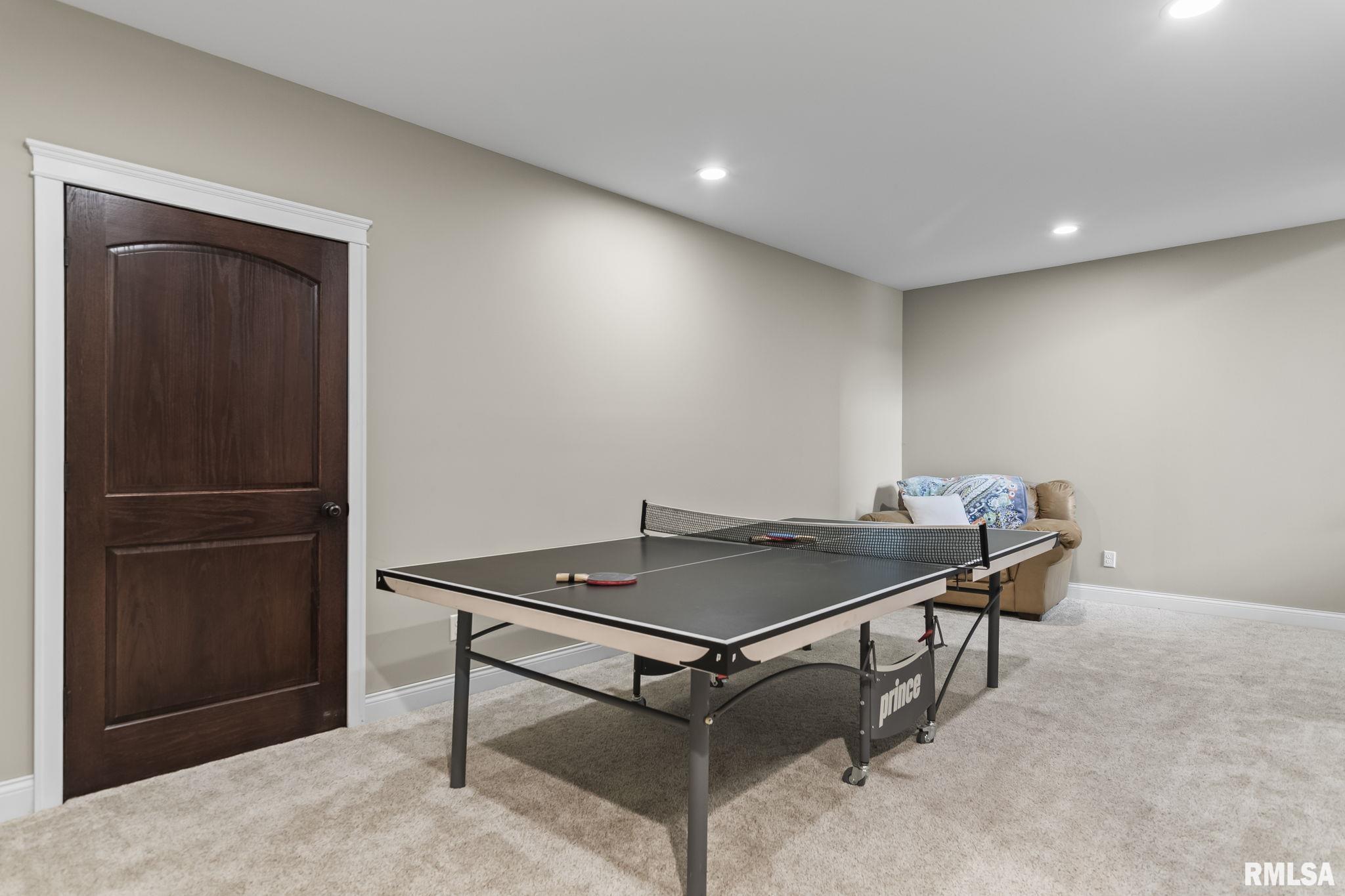 6644 REAGAN Drive