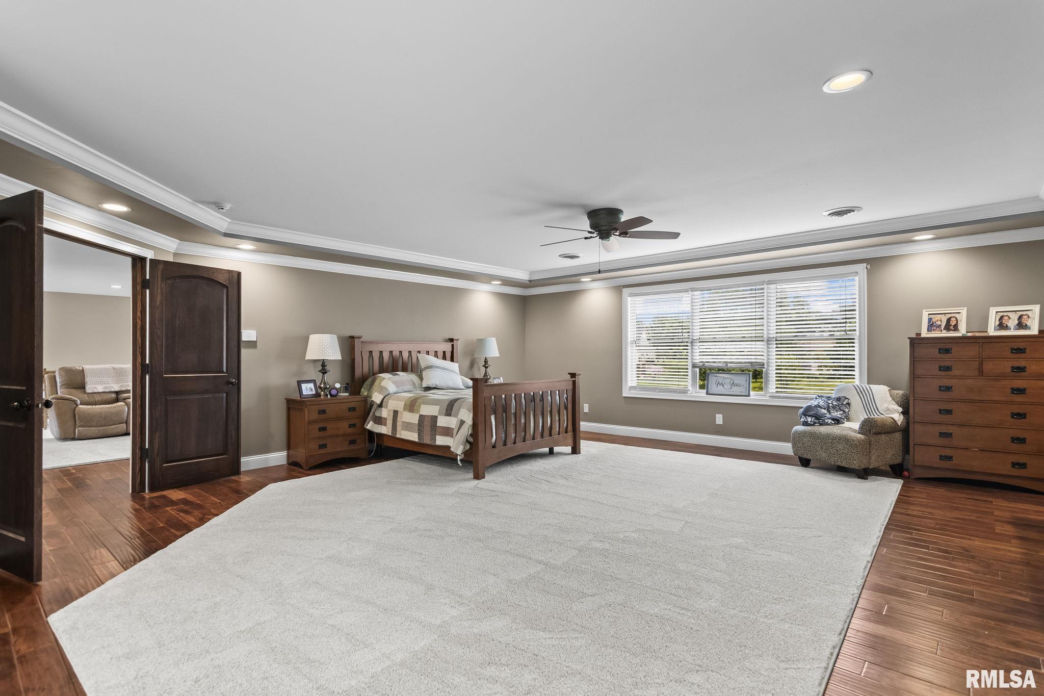 6644 REAGAN Drive