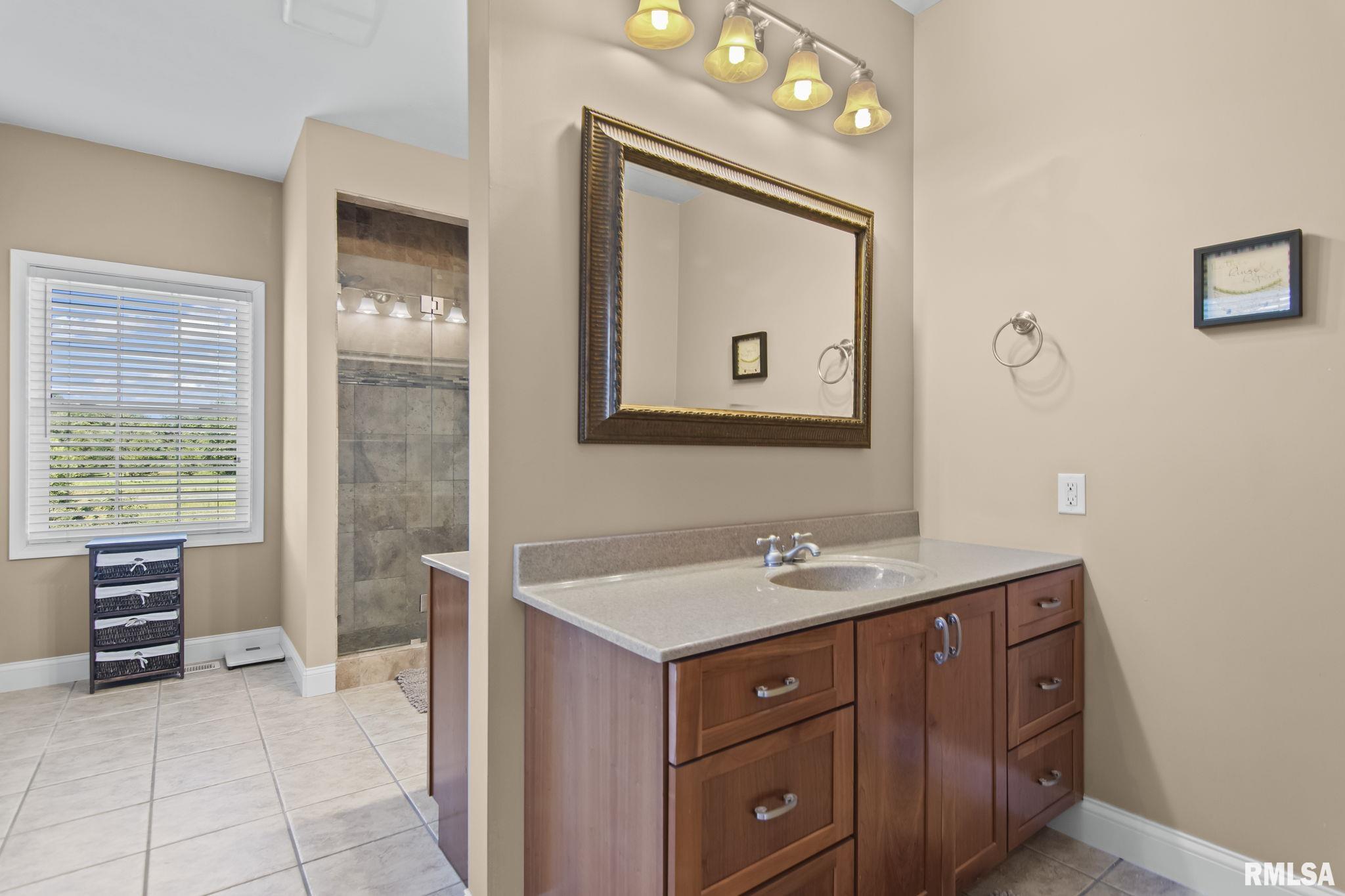 13599 WOODLAND Drive