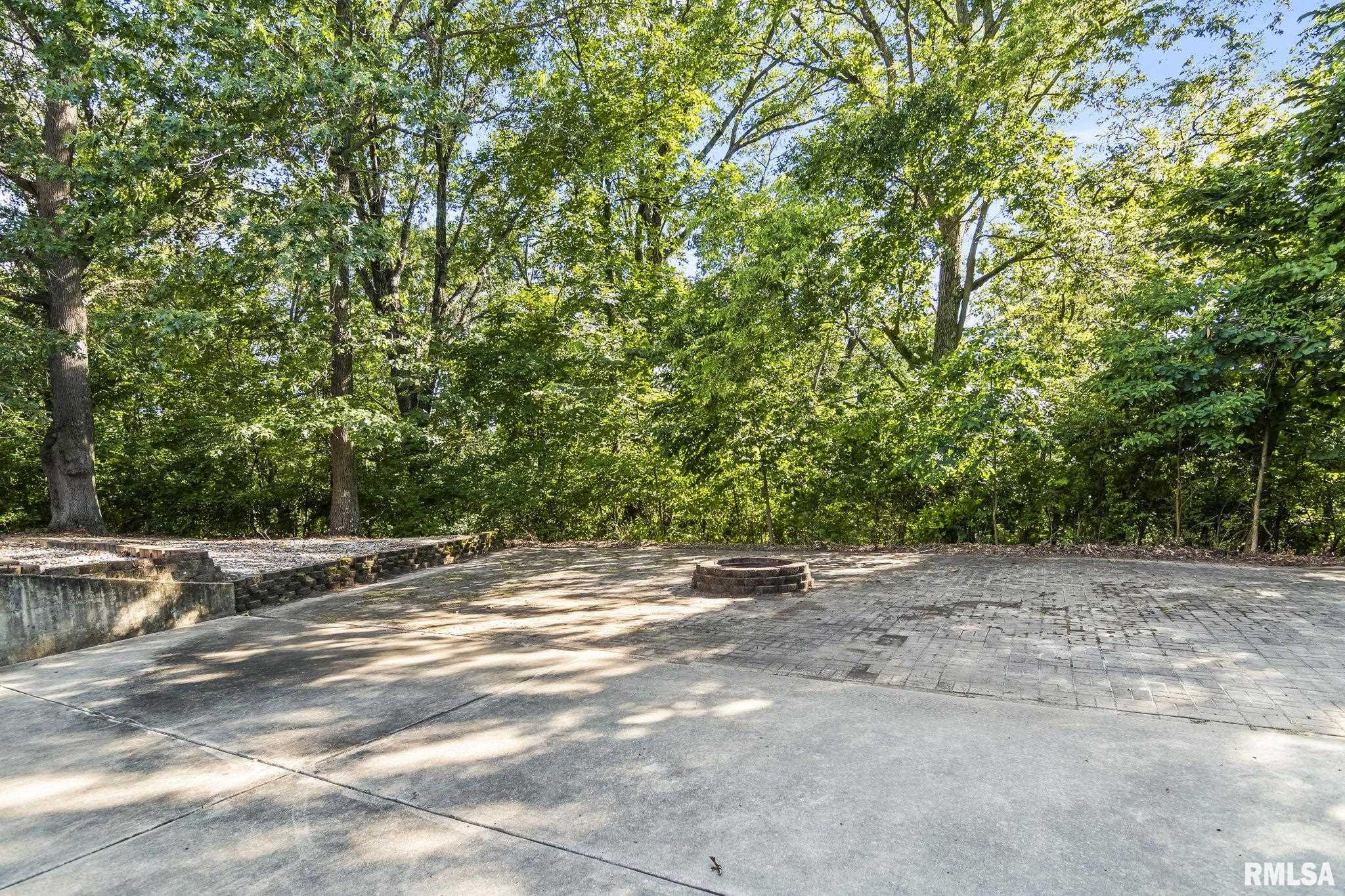 13599 WOODLAND Drive