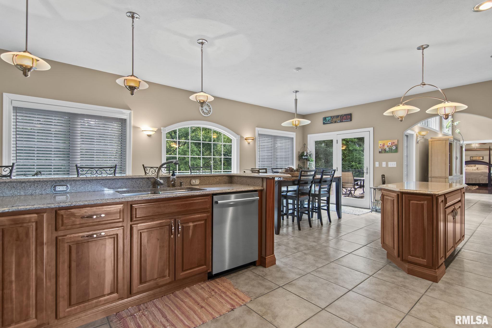 13599 WOODLAND Drive