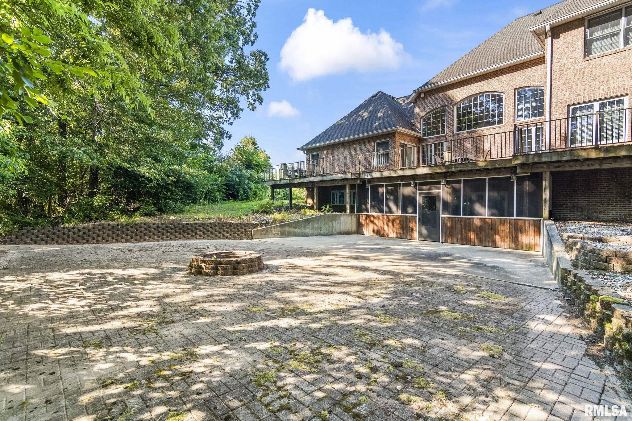 13599 WOODLAND Drive