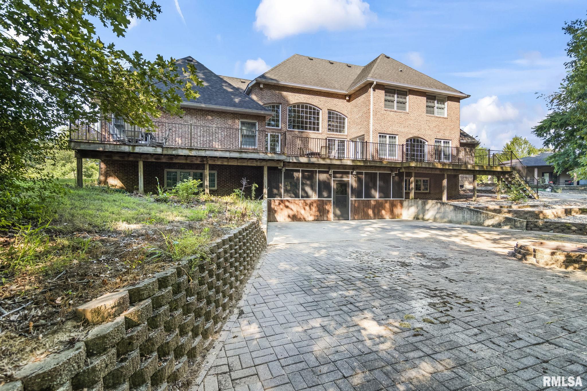 13599 WOODLAND Drive