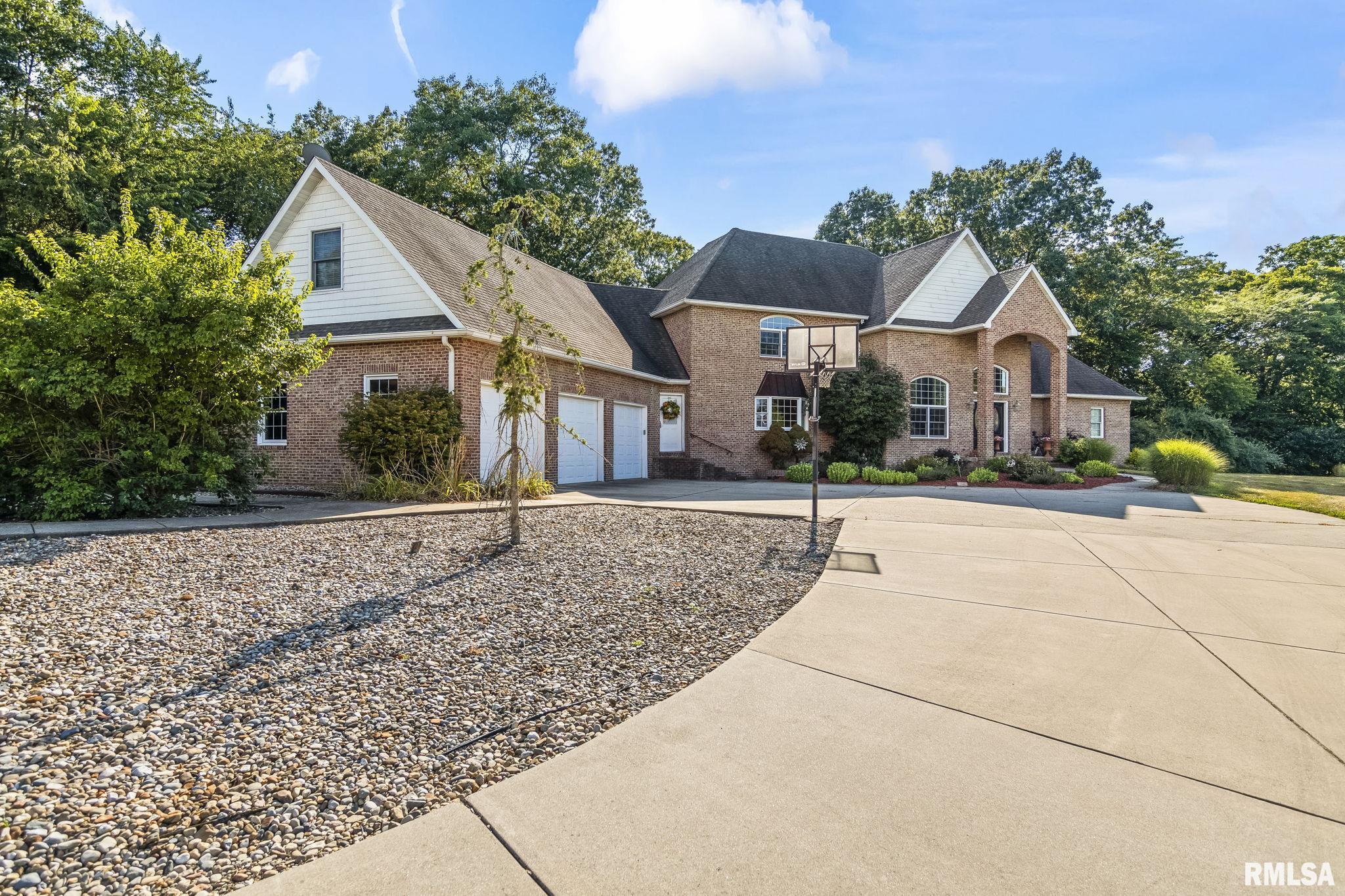 13599 WOODLAND Drive