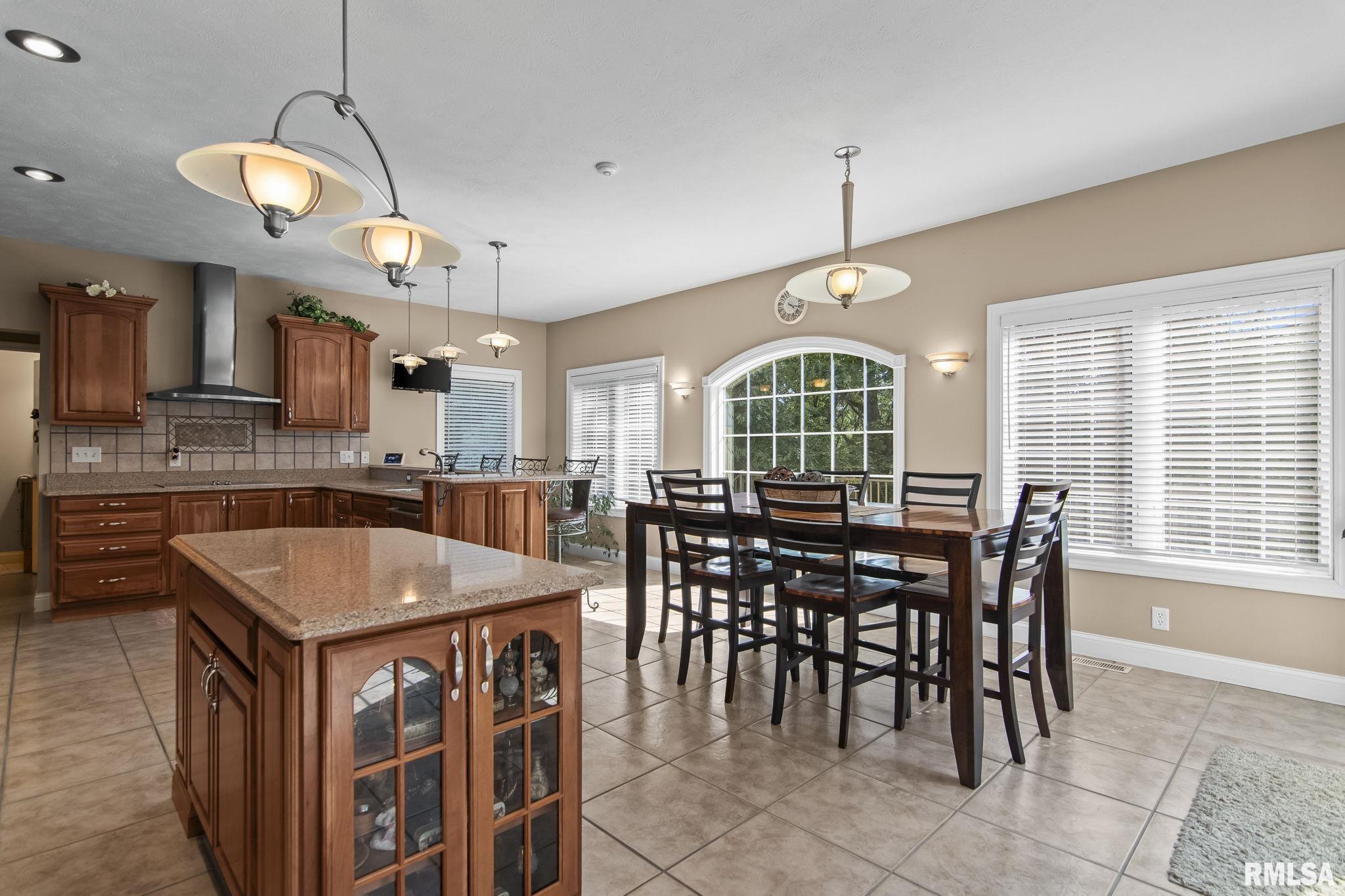 13599 WOODLAND Drive