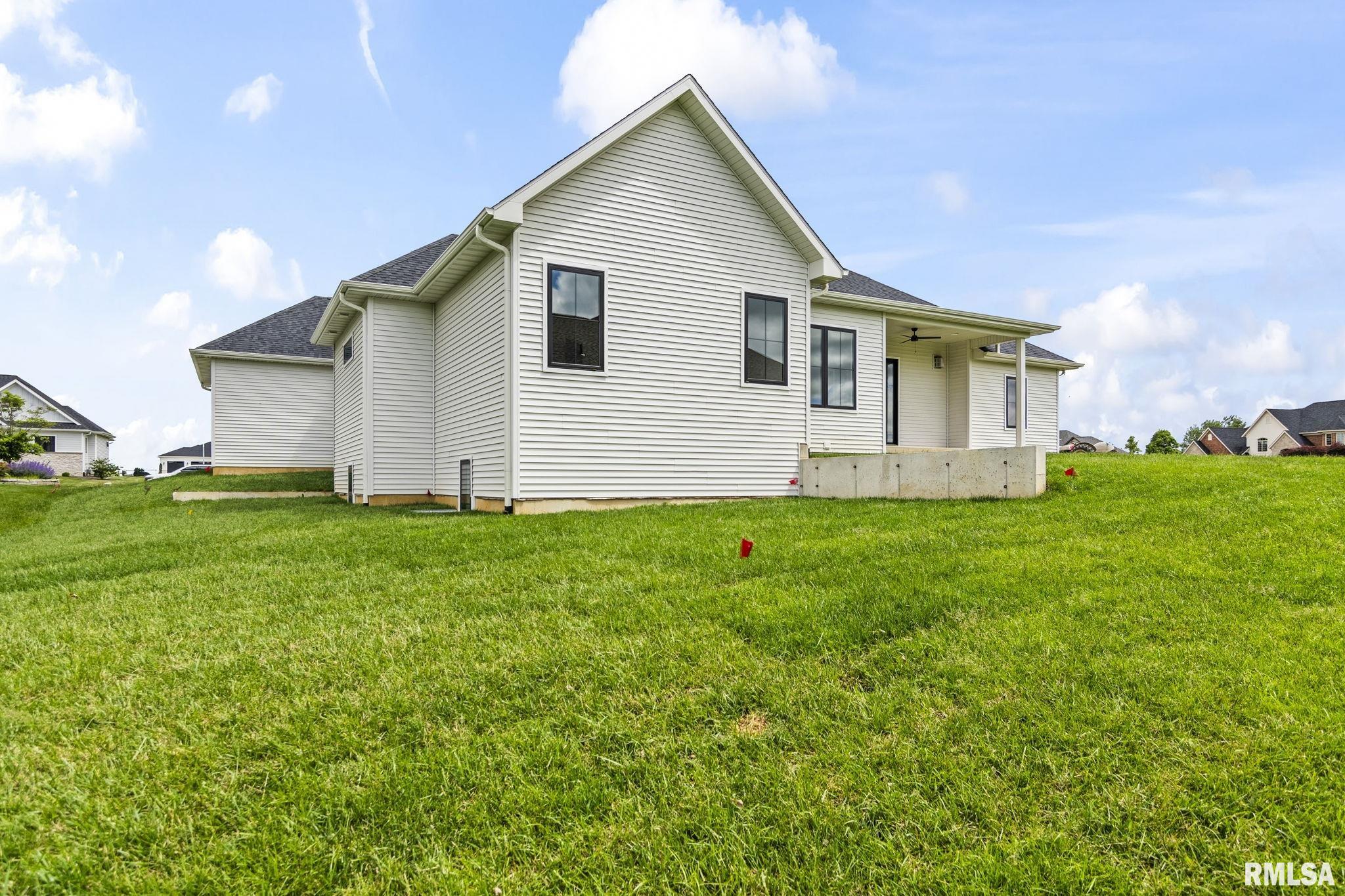4704 BERKSHIRE Crossing