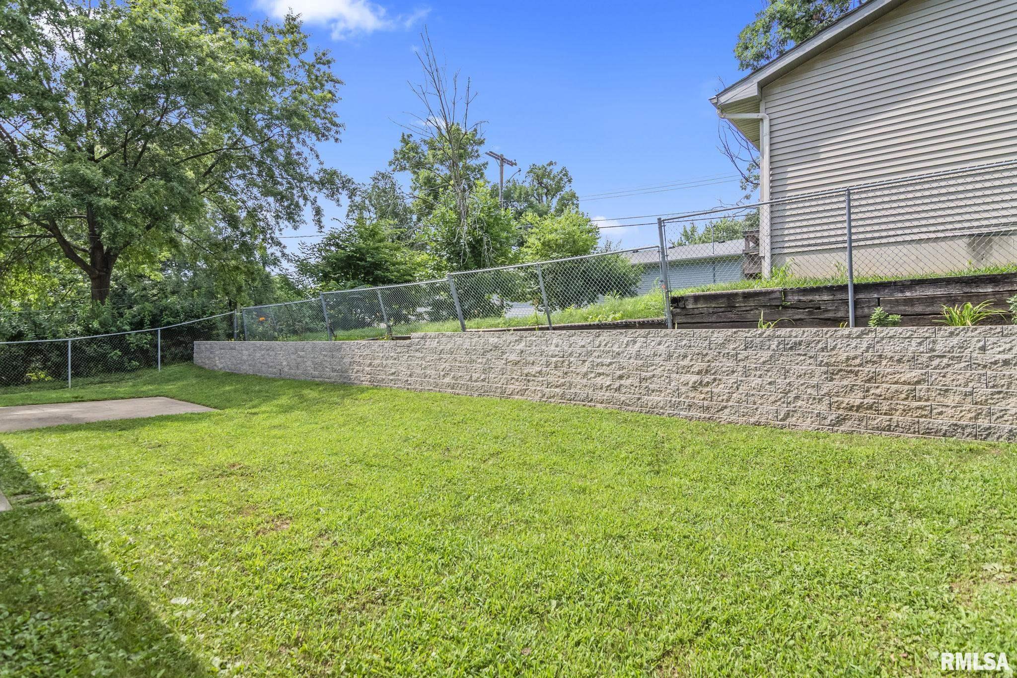 1705 W Governor Street