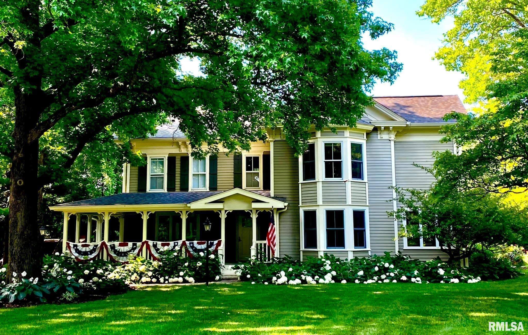 2624 E LAKE SHORE Drive