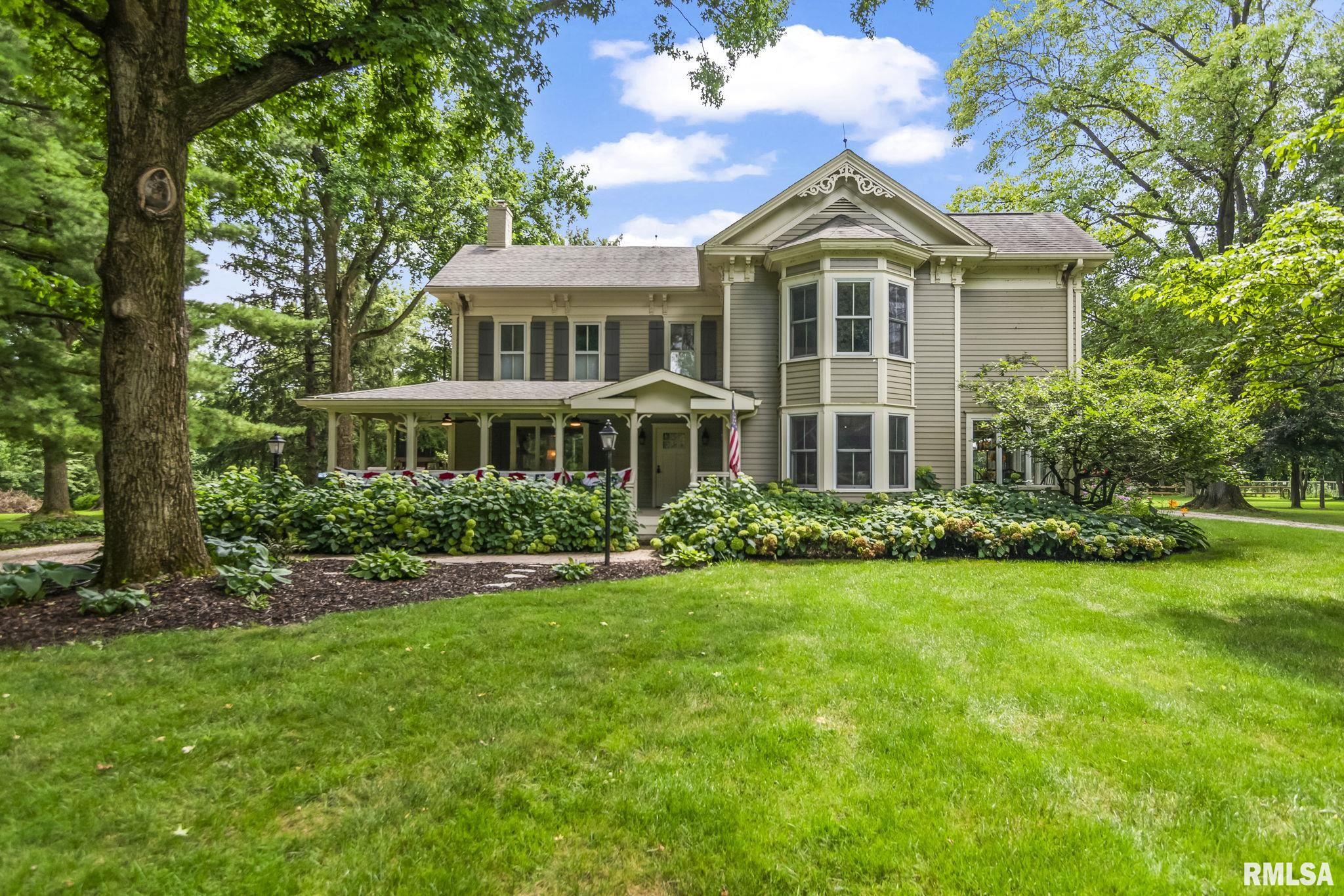 2624 E LAKE SHORE Drive