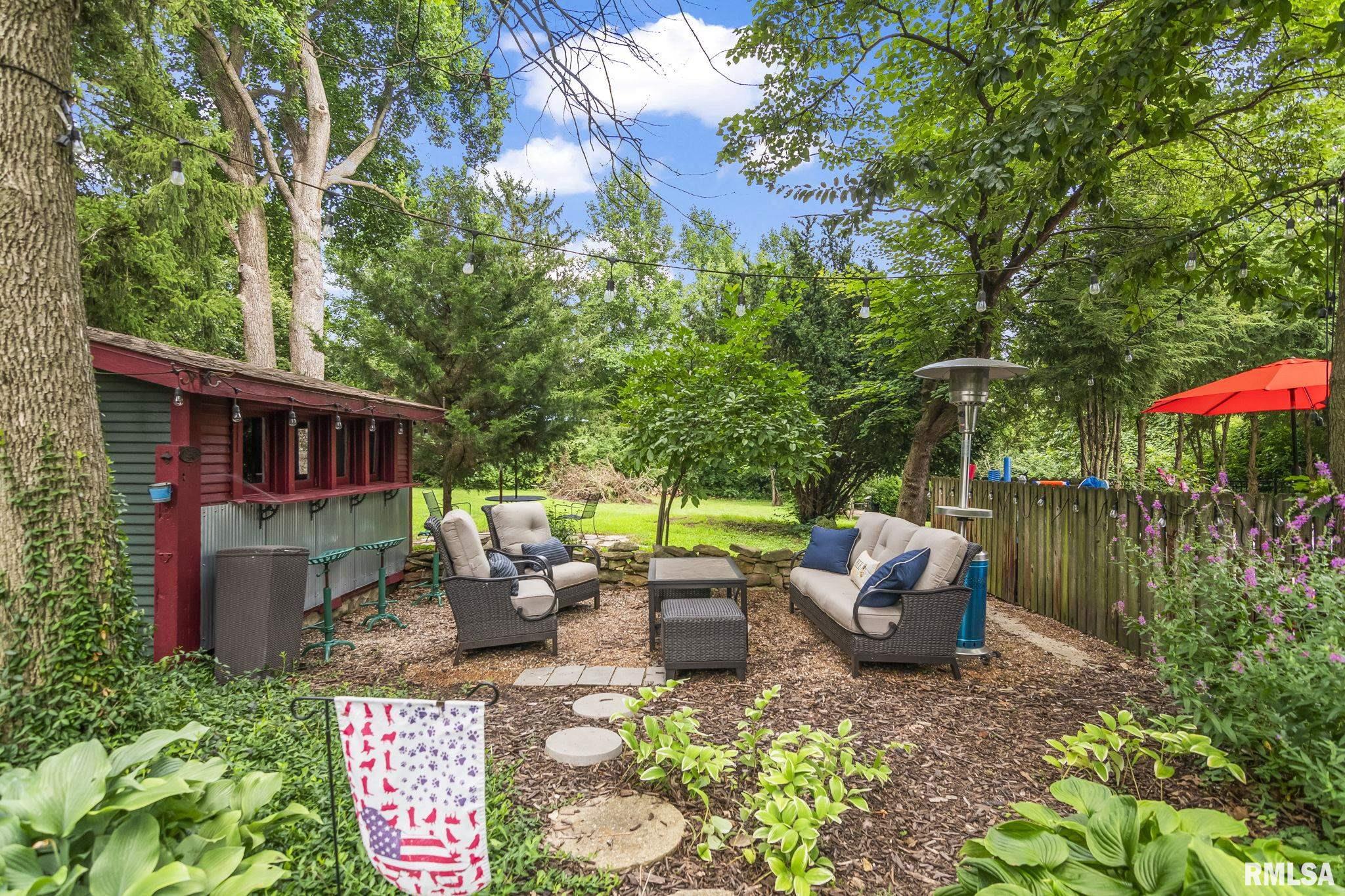 2624 E LAKE SHORE Drive