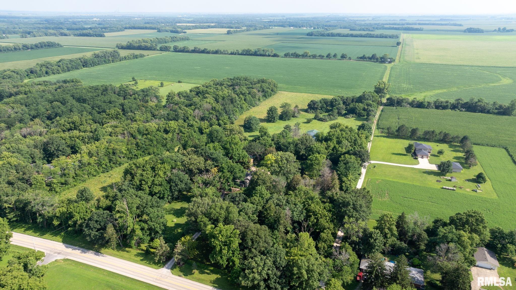 2624 E LAKE SHORE Drive