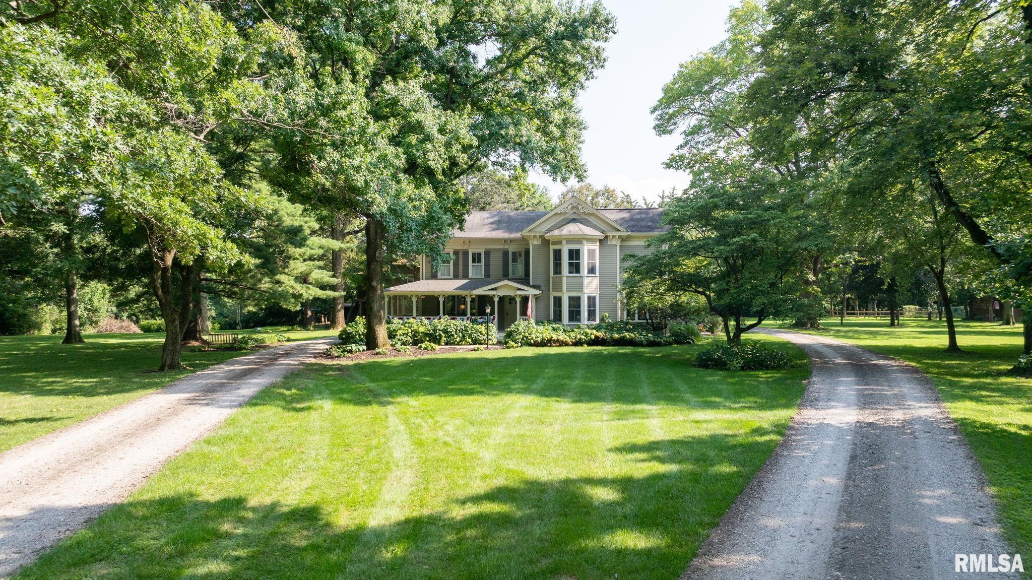 2624 E LAKE SHORE Drive