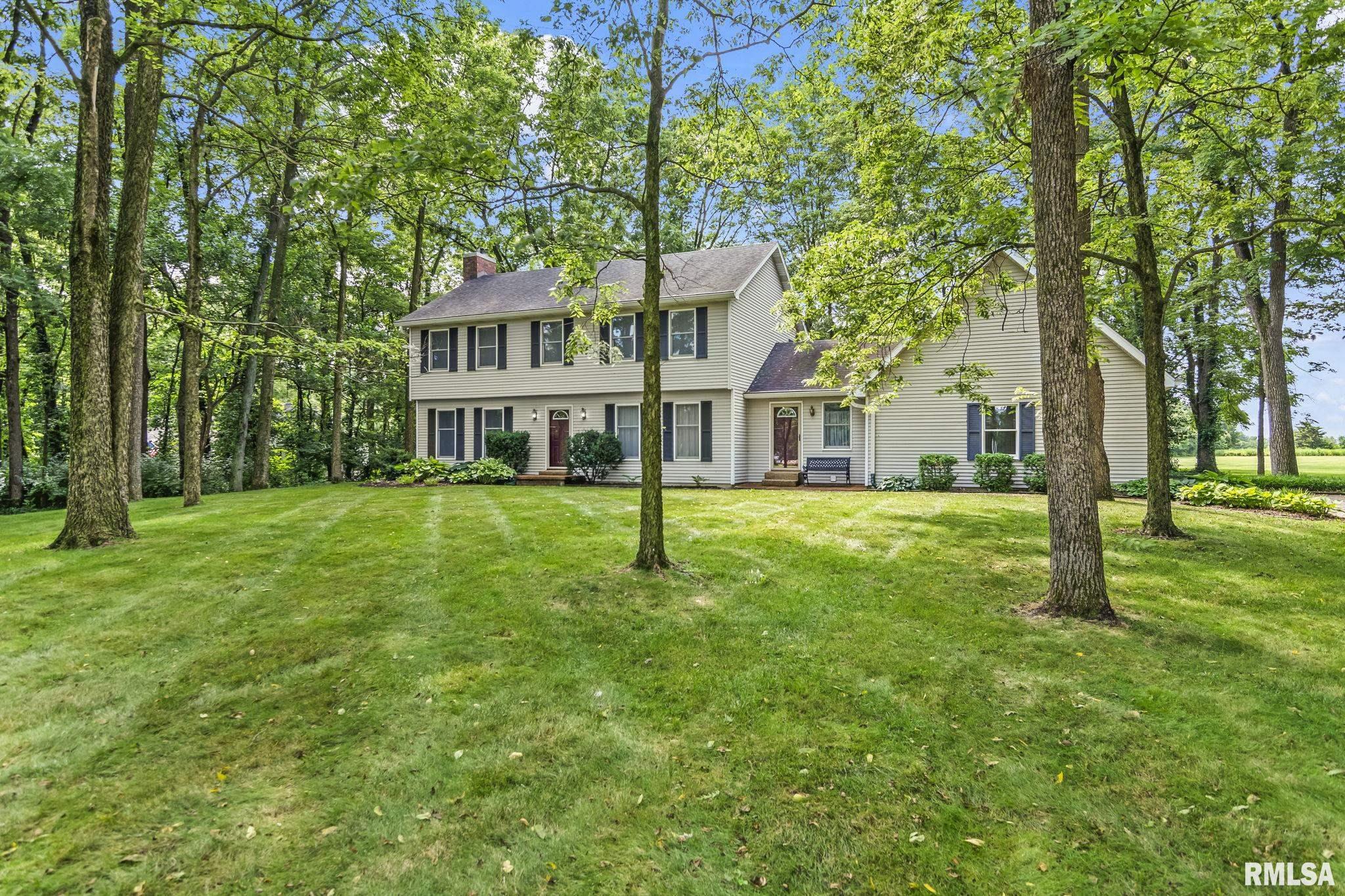 3140 E LAKE SHORE Drive