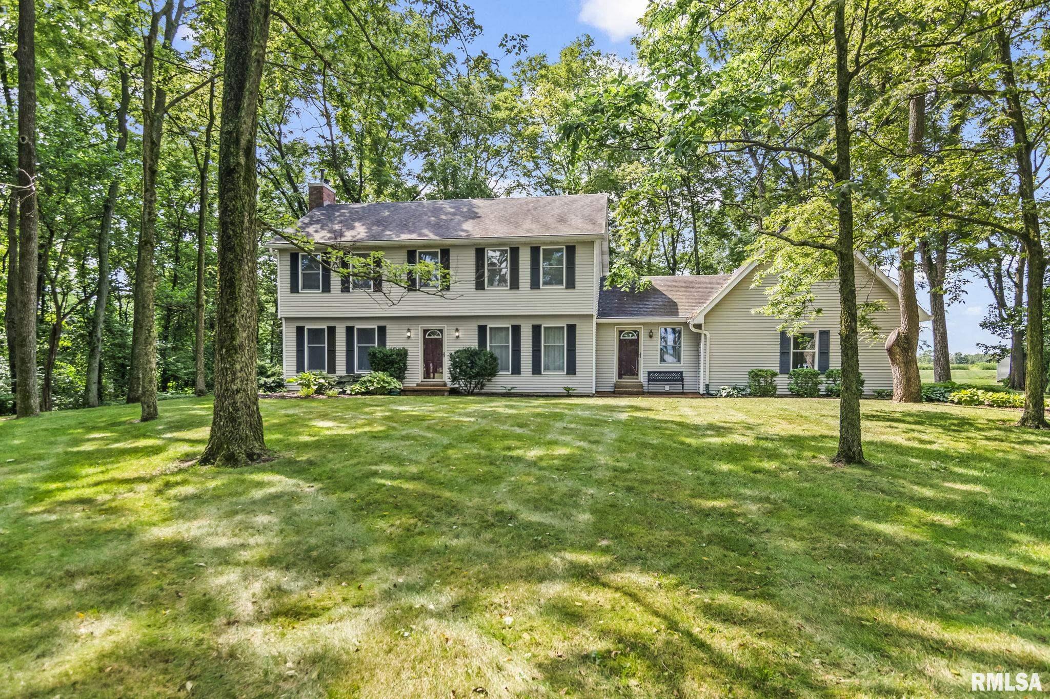 3140 E LAKE SHORE Drive