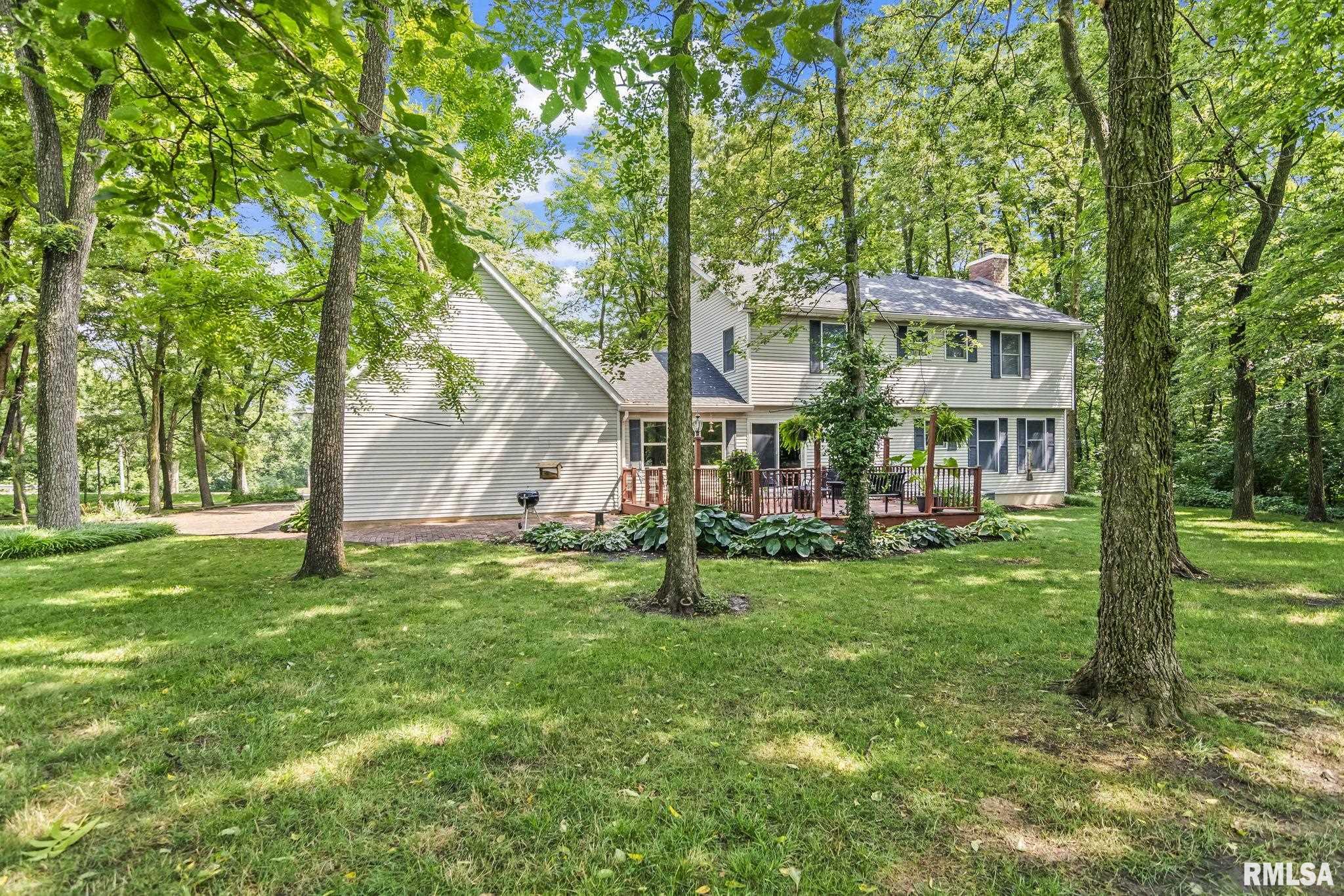 3140 E LAKE SHORE Drive