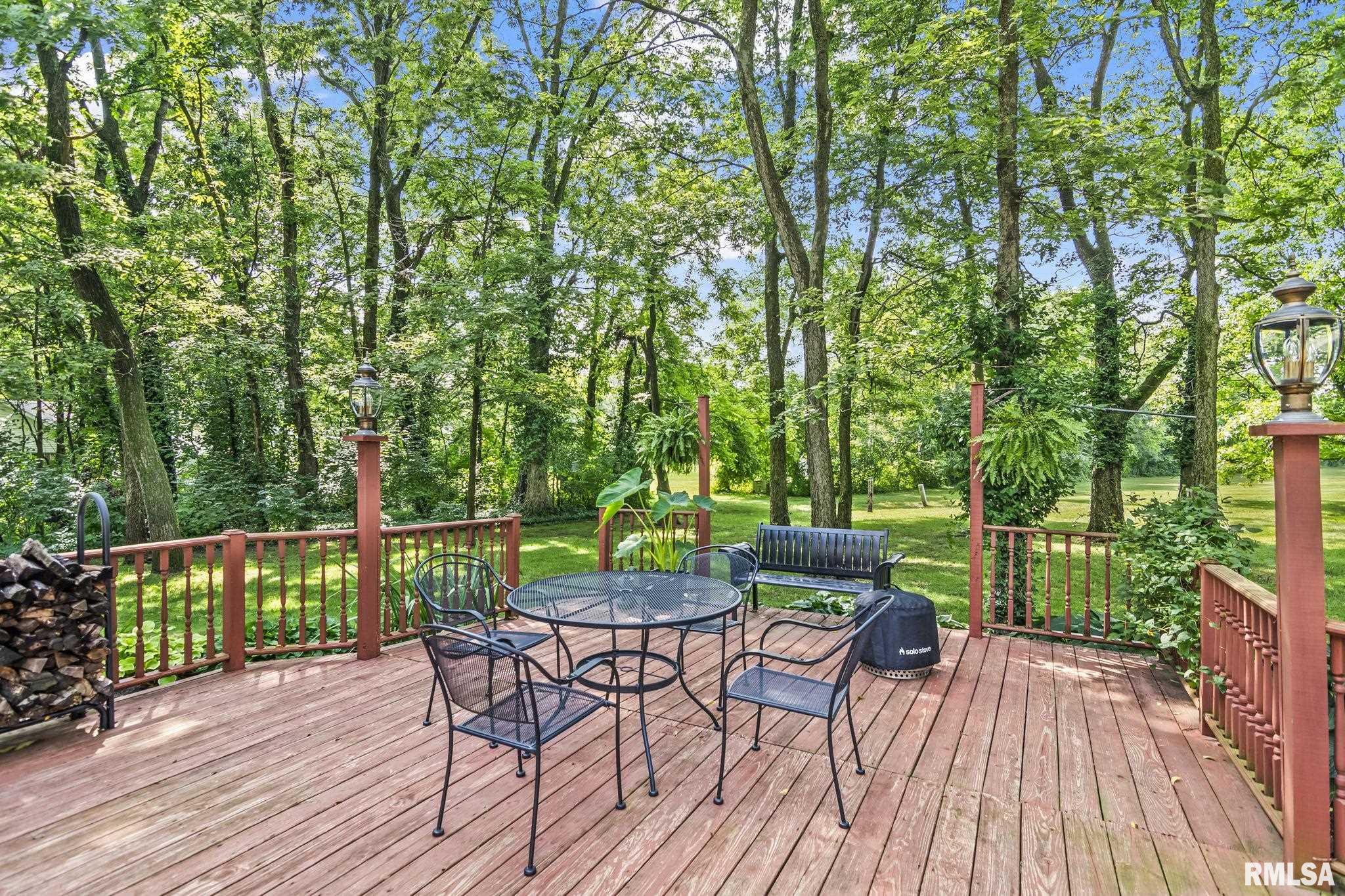 3140 E LAKE SHORE Drive