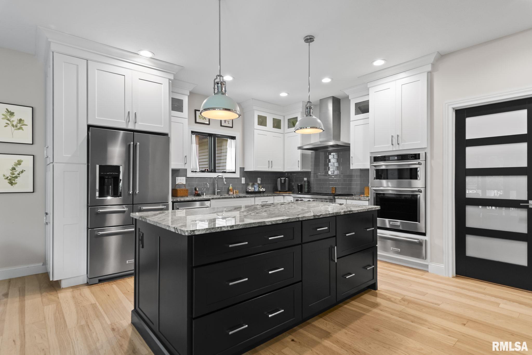 3833 Calla Lily Lane