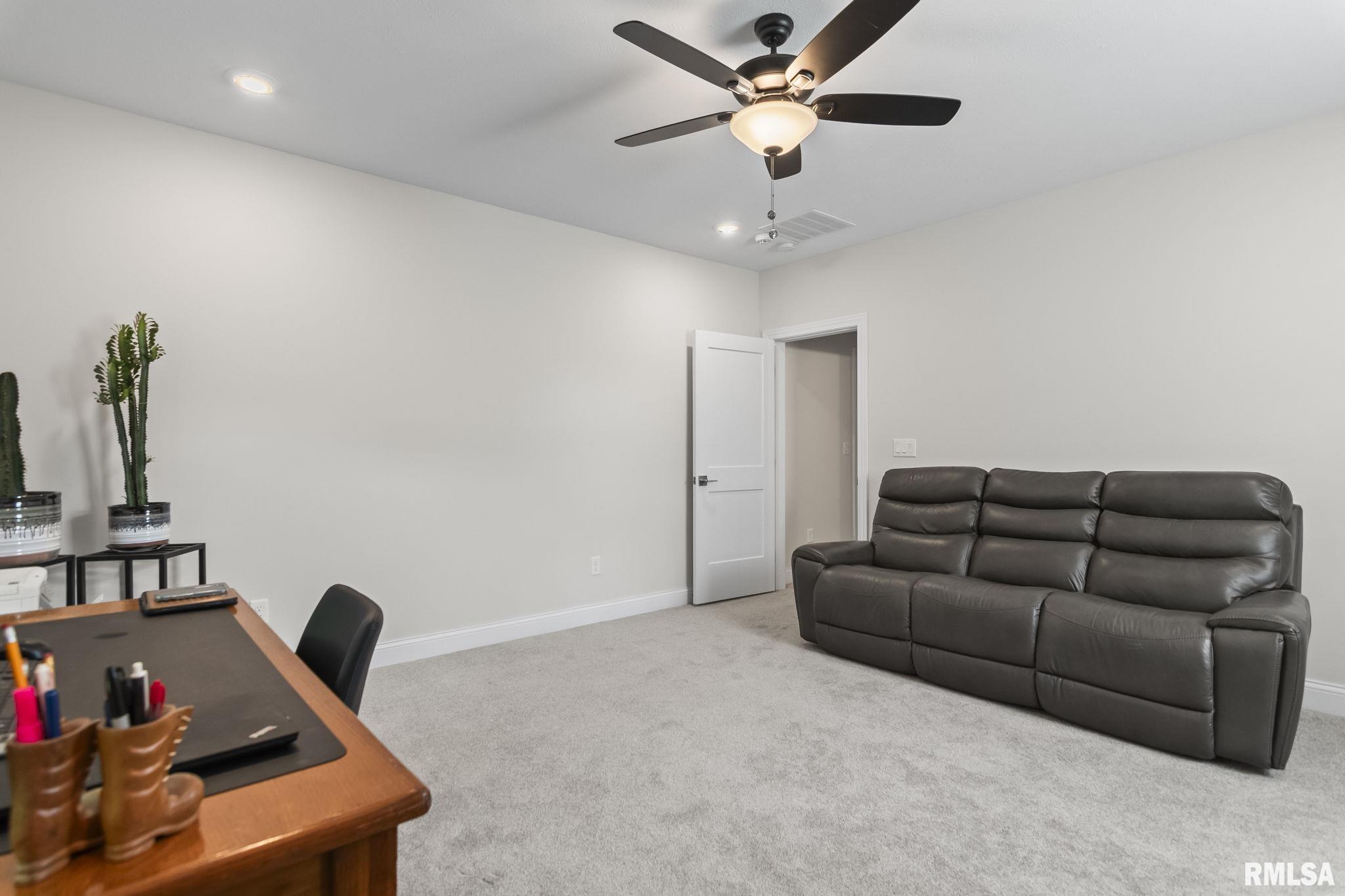 3833 Calla Lily Lane