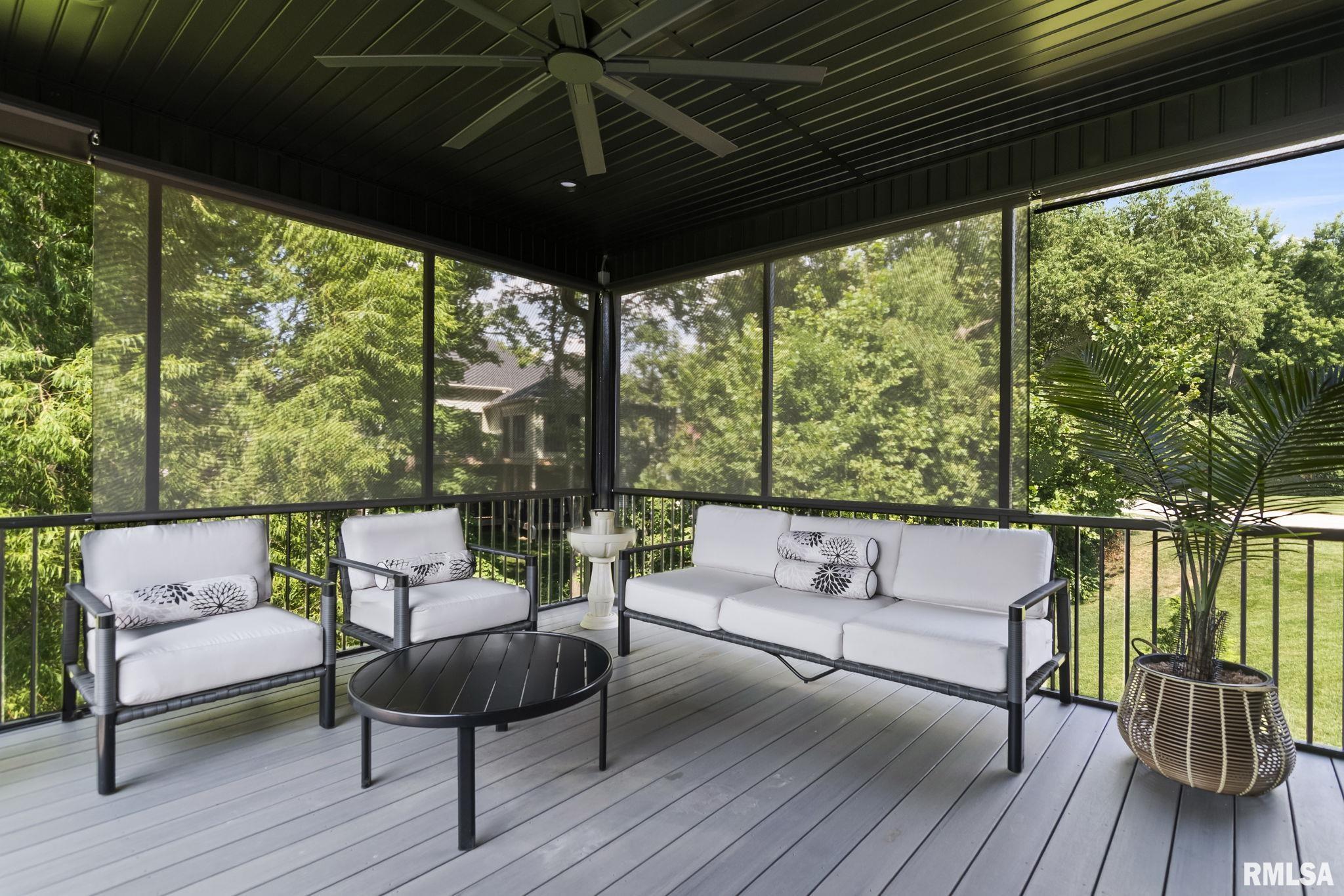 3833 Calla Lily Lane