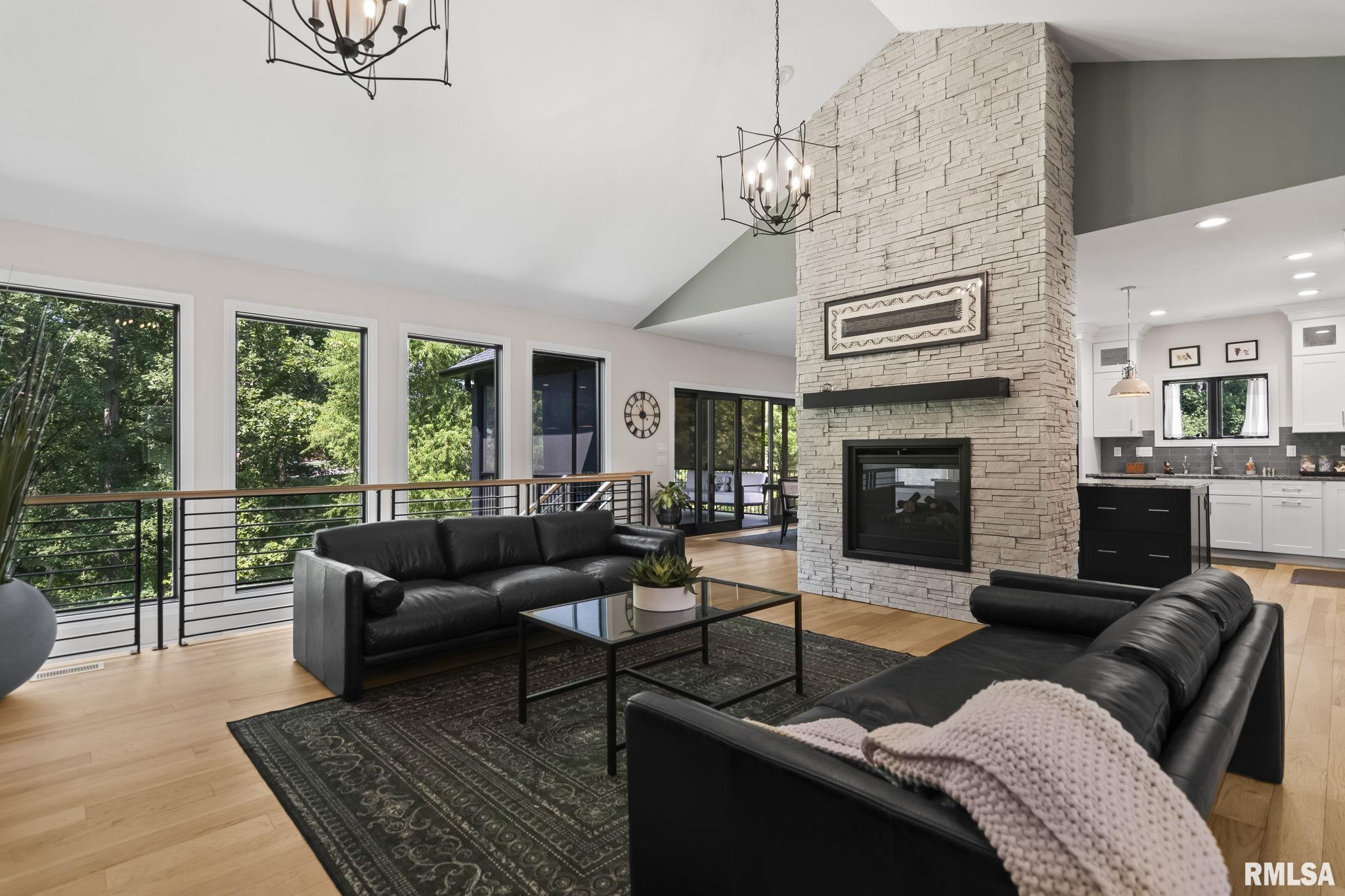 3833 Calla Lily Lane