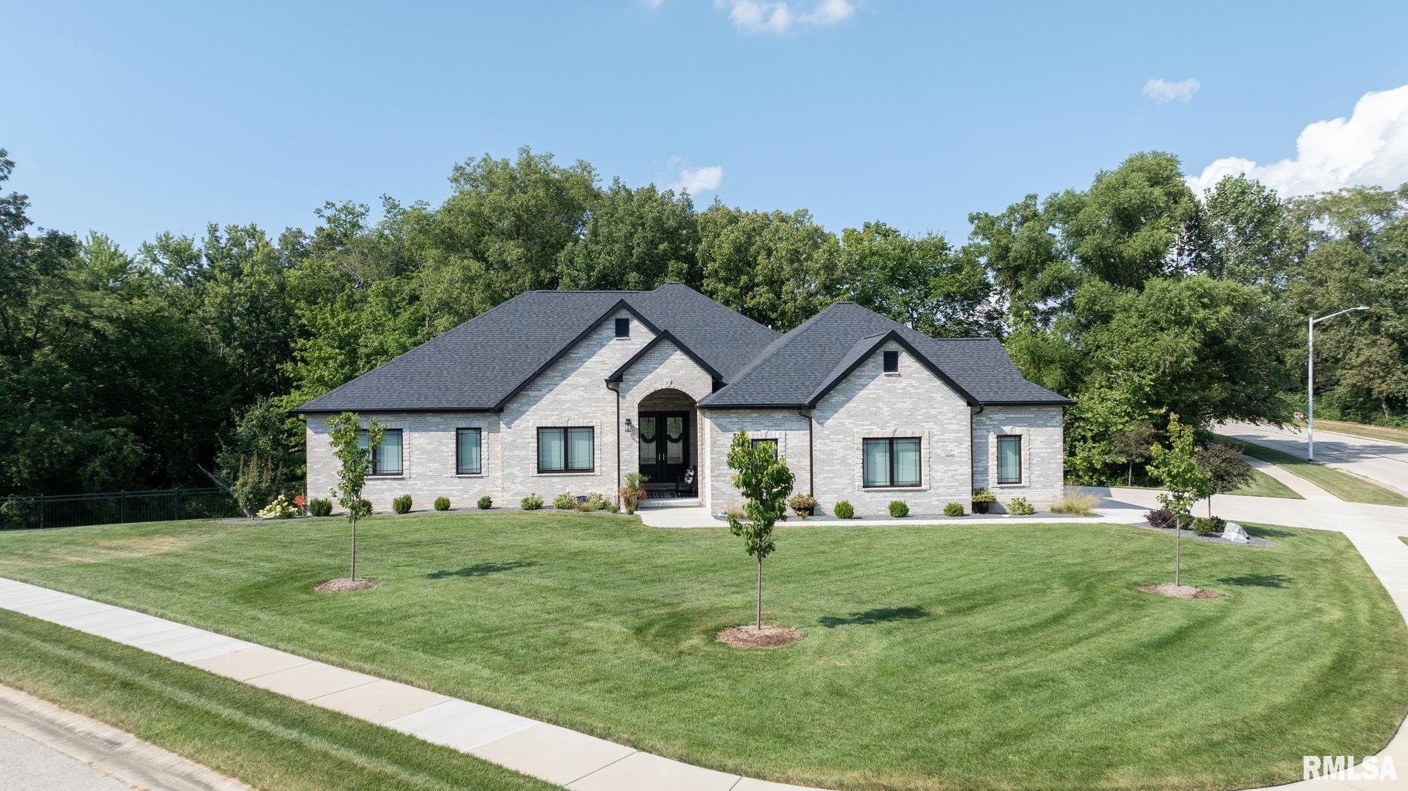 3833 Calla Lily Lane