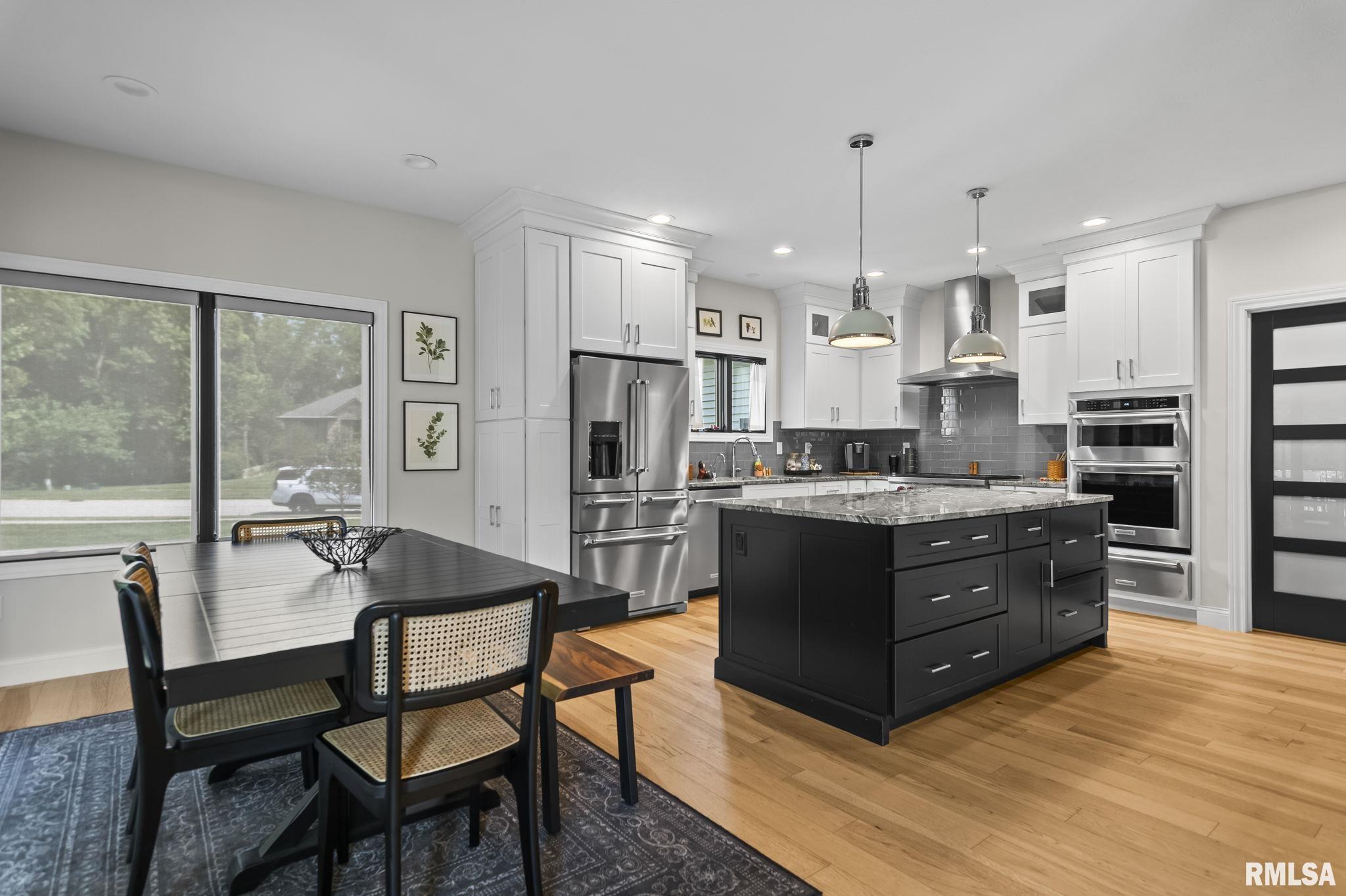 3833 Calla Lily Lane