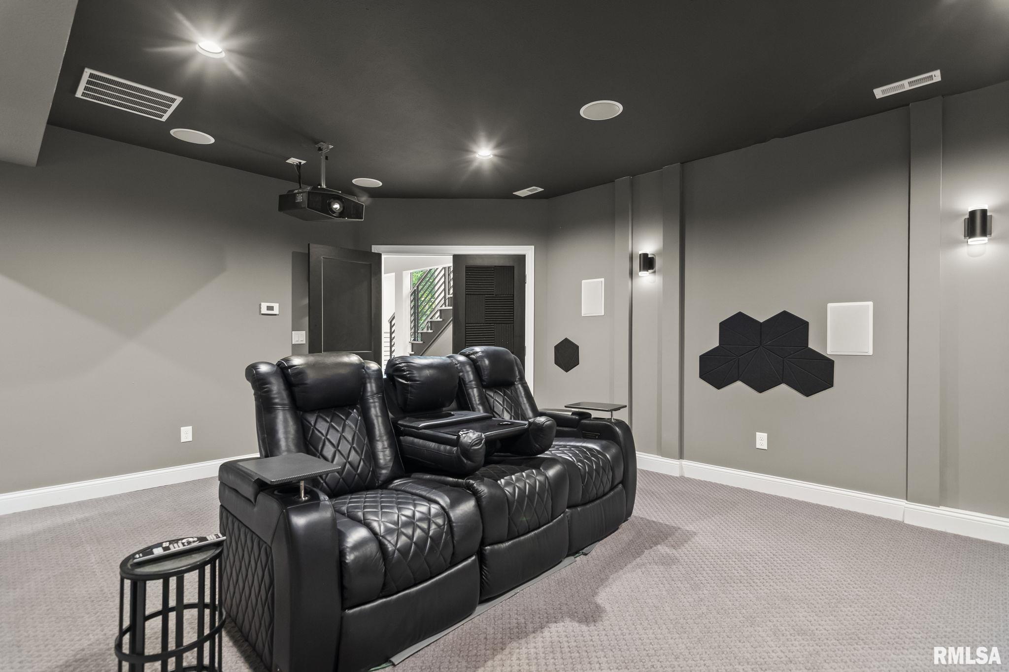 3833 Calla Lily Lane