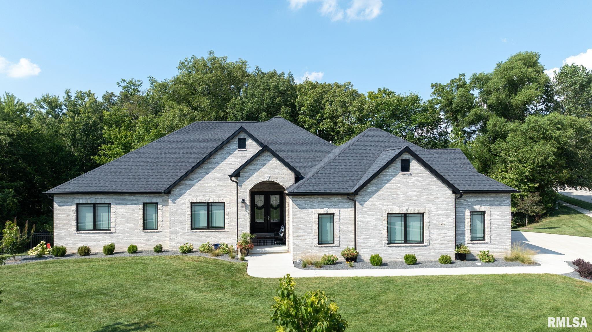 3833 Calla Lily Lane
