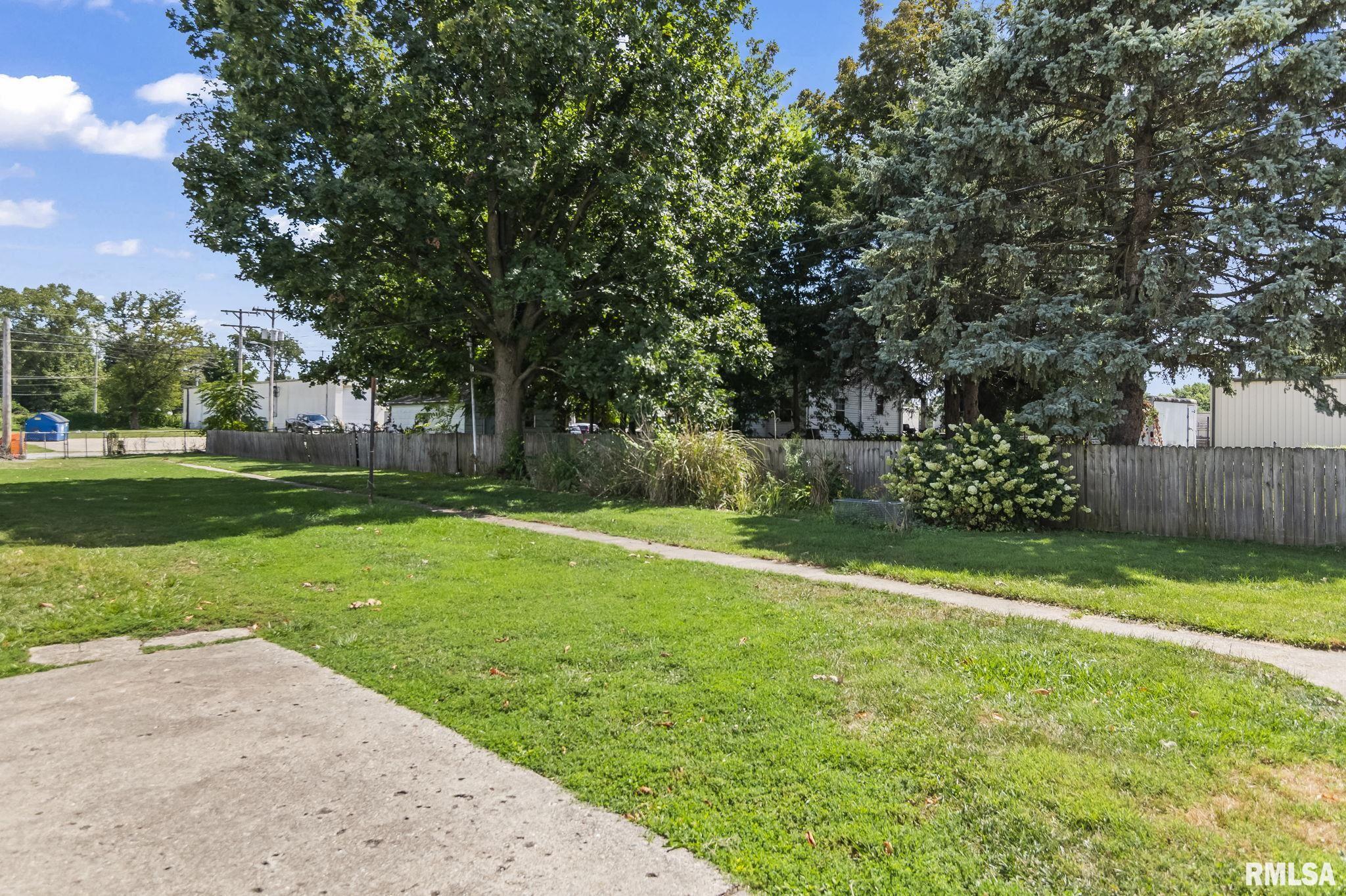 2086 PEORIA Road
