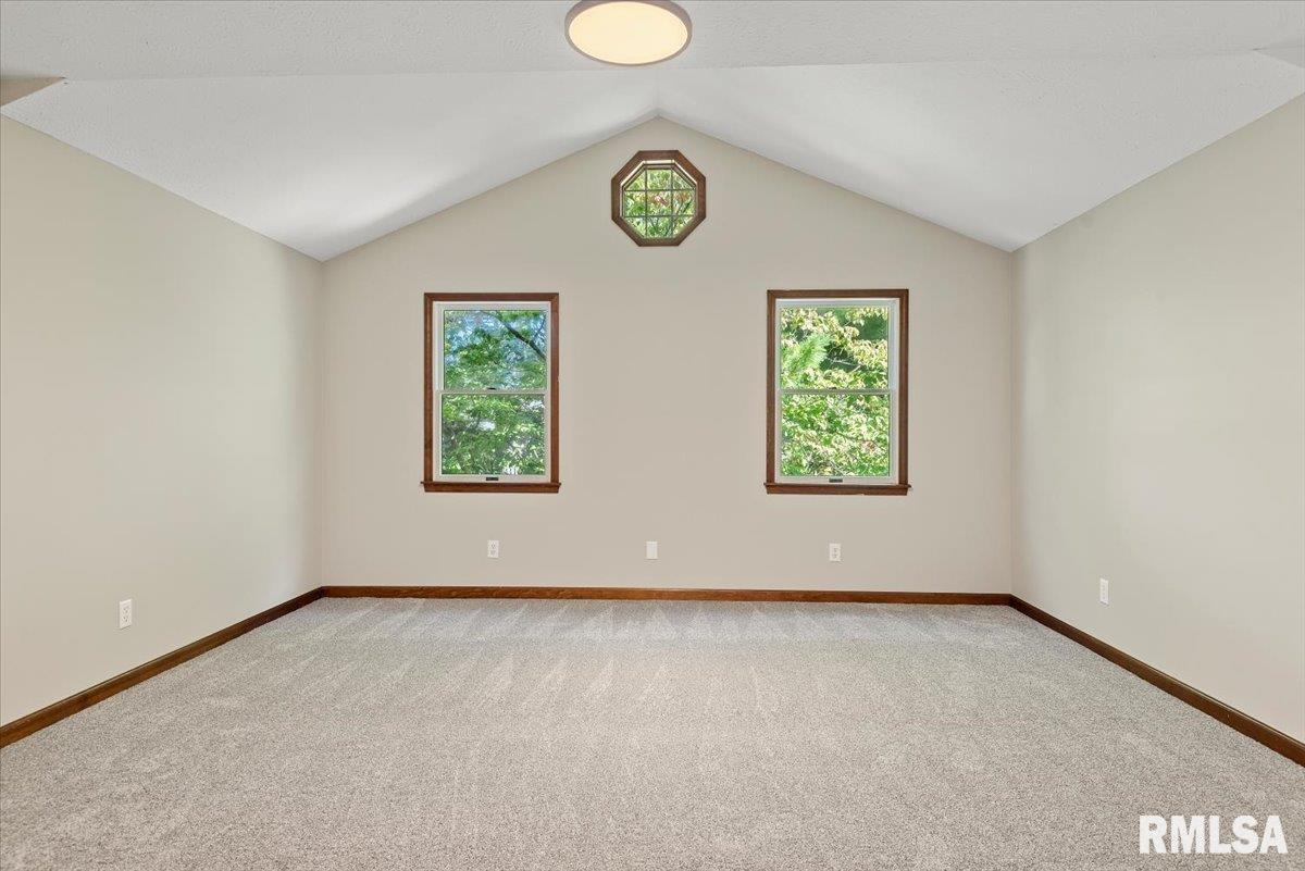 700 COUNTRY MEADOWS Drive