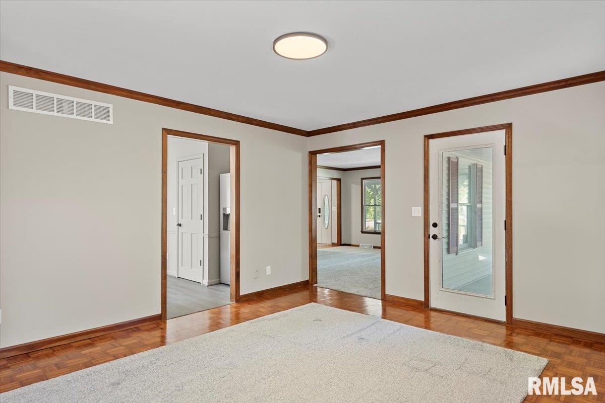 700 COUNTRY MEADOWS Drive